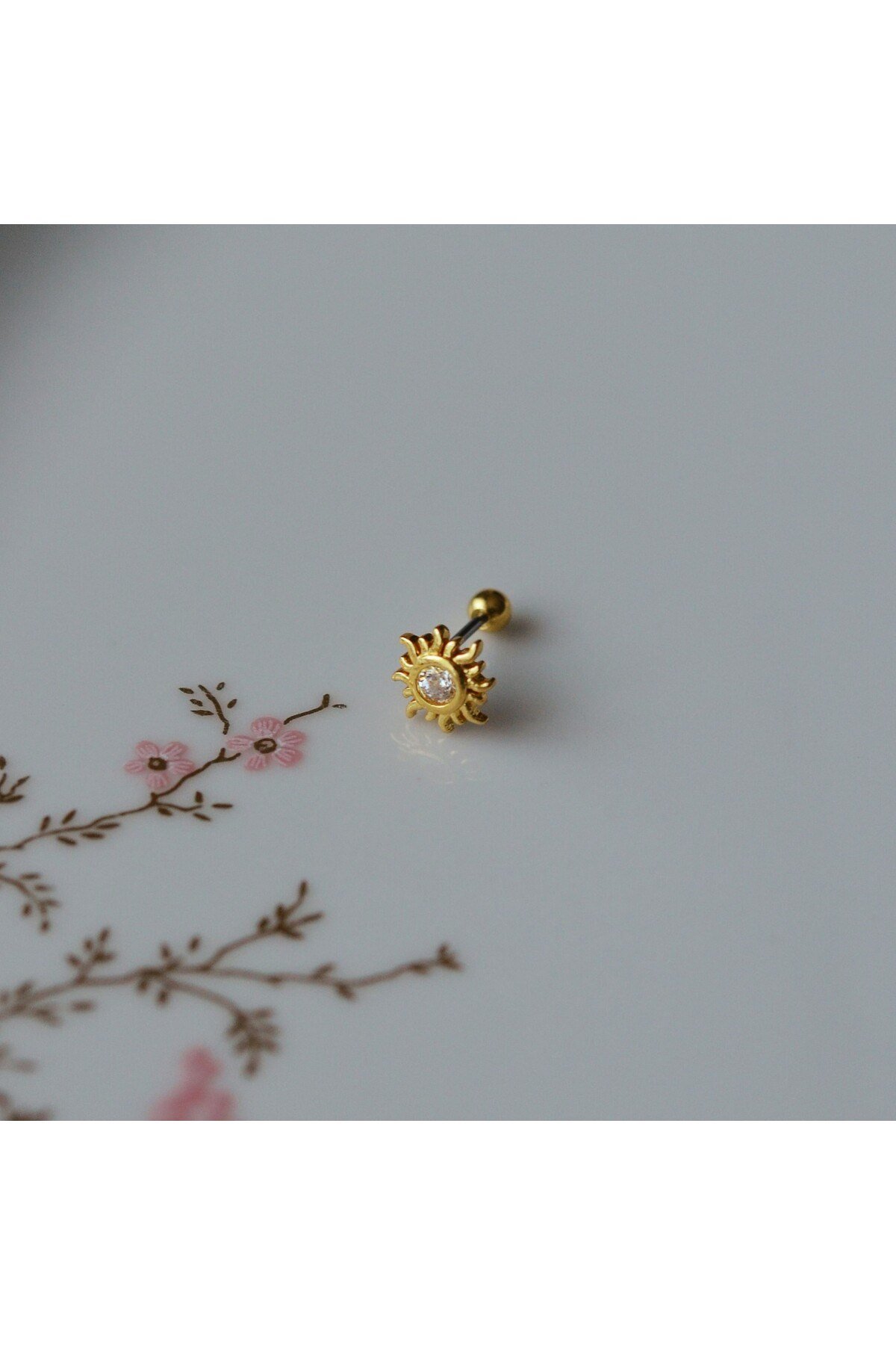 Güneş Model Helix Piercing Kıkırdak Cerrahi Çelik Gold Renk