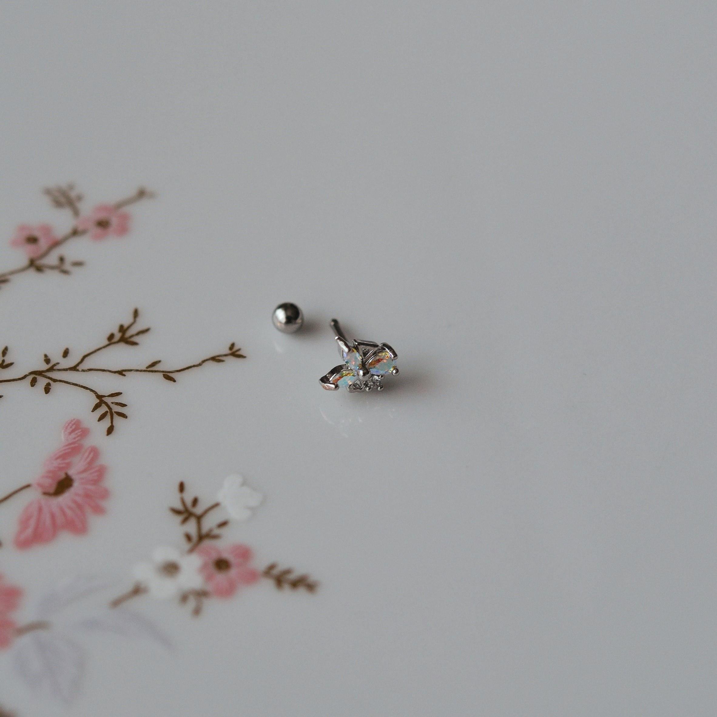 Hologram Çiçek Helix Piercing Kıkırdak Cerrahi Çelik Gümüş Renk