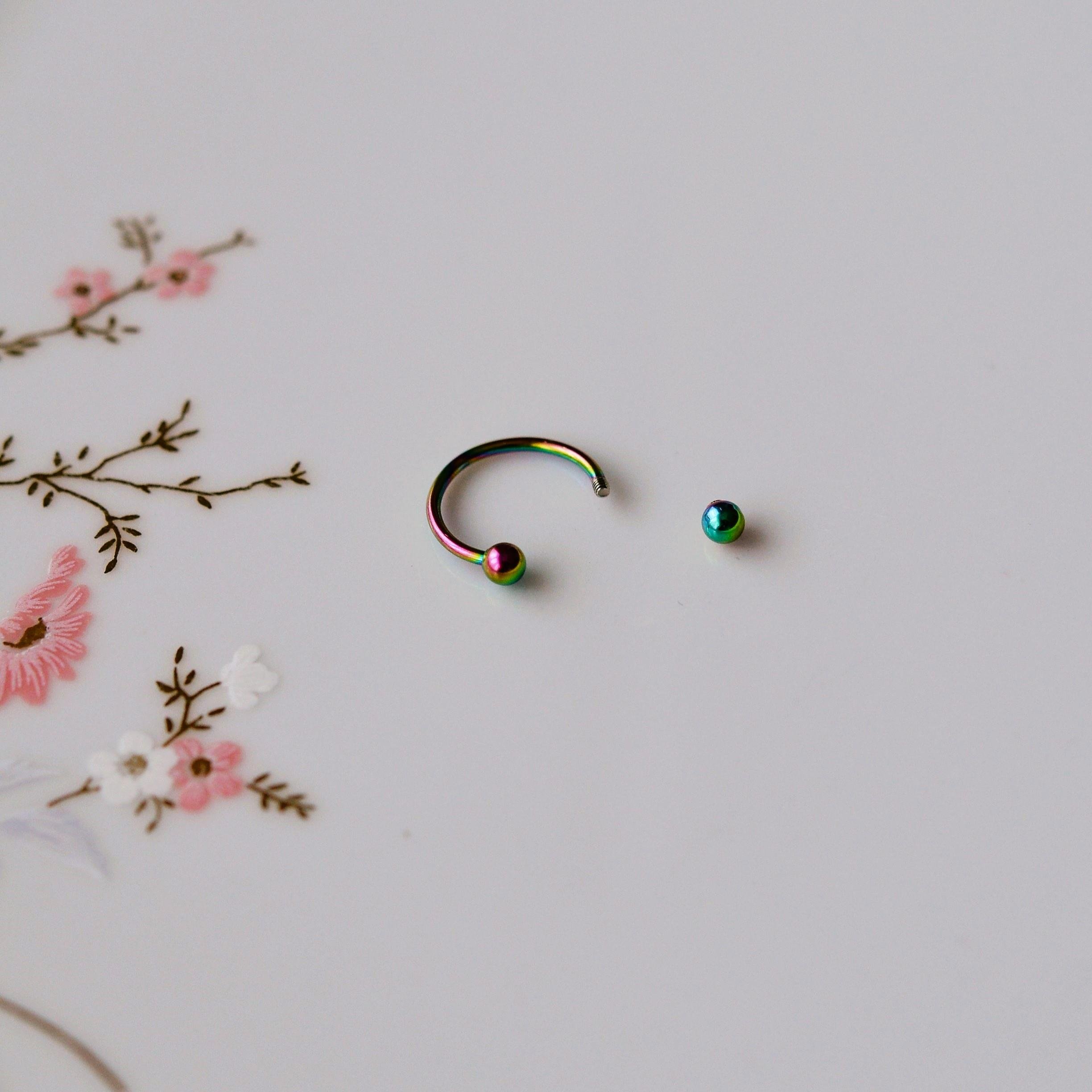 Hologram Renk Cerrahi Çelik Toplu Piercing 10 mm Helix Lob Conch Daith