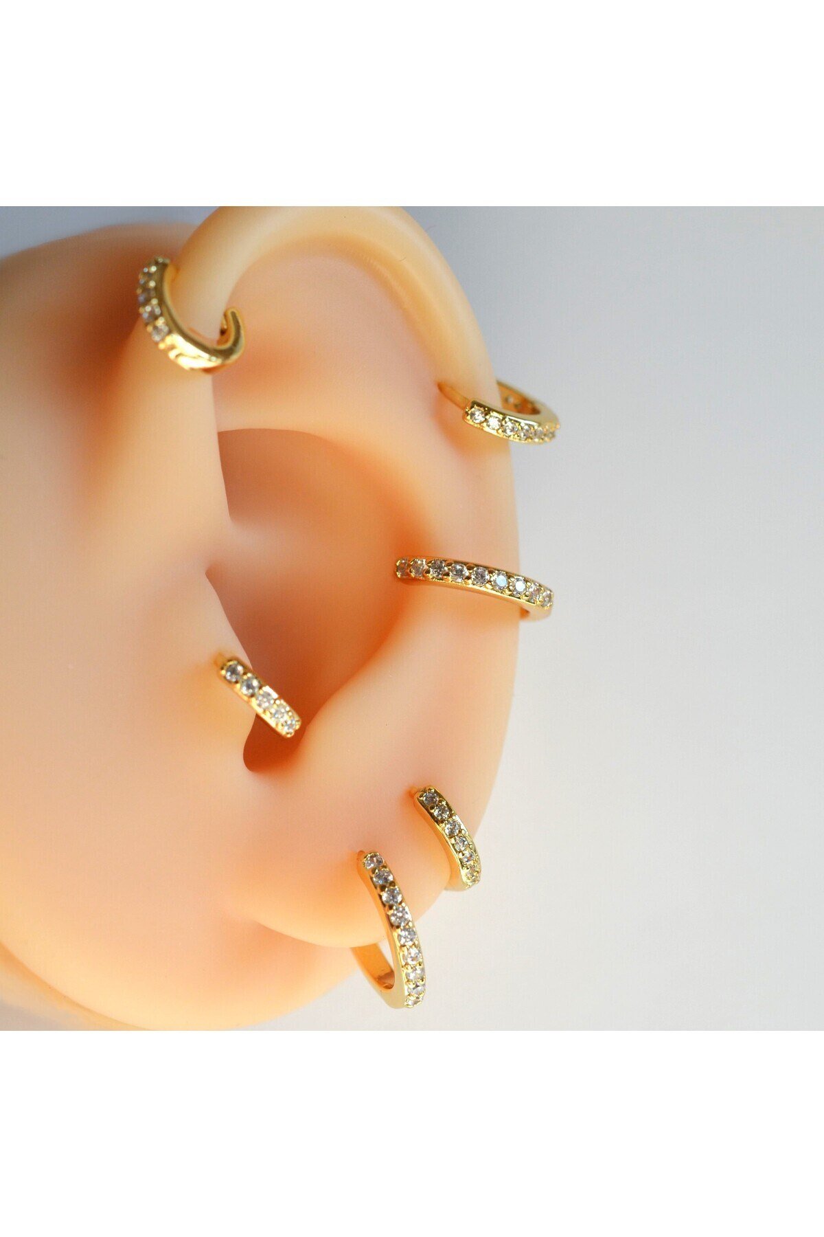 İki Parça Gold Taşlı Halka Piercing Tragus Helix Forward Helix Kıkırdak (6 mm ve 8 mm)