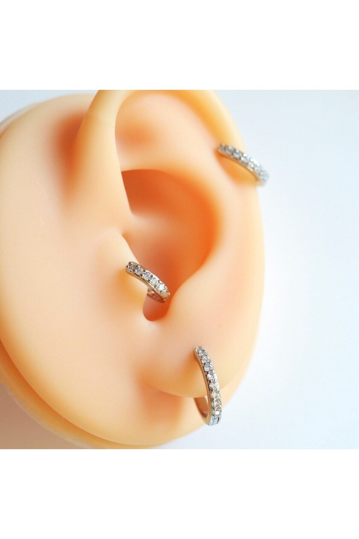 İki Parça Silver Renk Taşlı Halka Piercing Tragus Helix Forward Helix Kıkırdak (6 mm ve 8 mm)