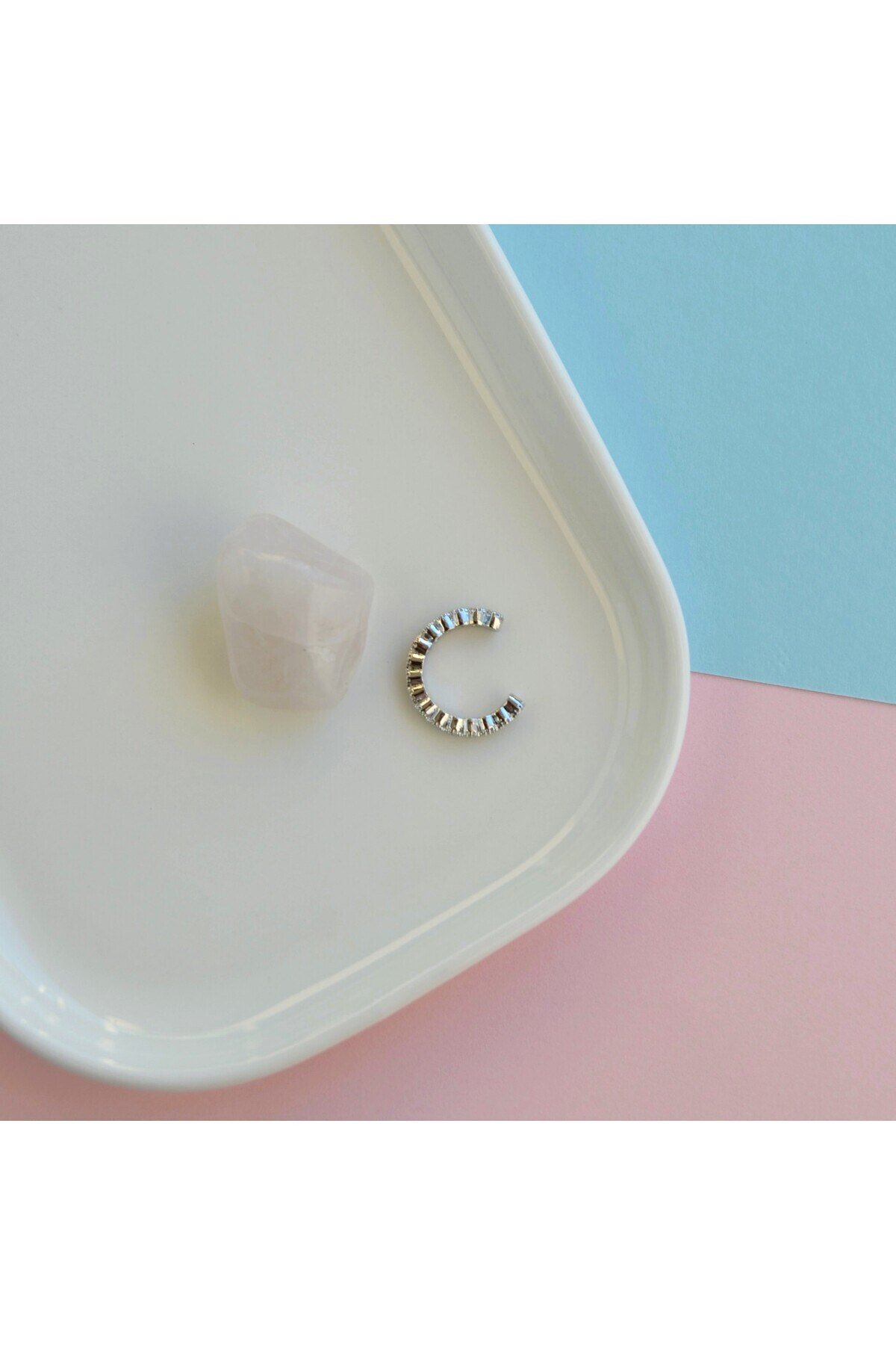 İnce Earcuff Taşlı Sıkıştırmalı Kıkırdak Küpesi Deliksiz Kıkırdak Küpesi İnce Taşlı Earcuff