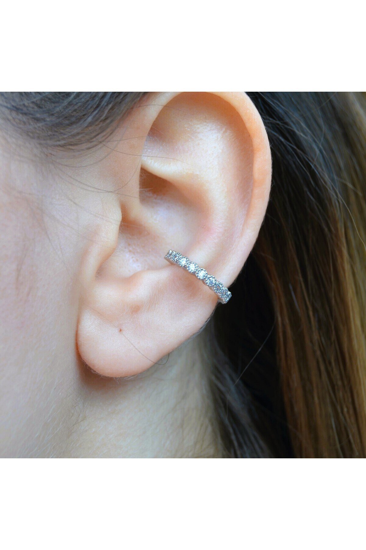İnce Earcuff Taşlı Sıkıştırmalı Kıkırdak Küpesi Deliksiz Kıkırdak Küpesi İnce Taşlı Earcuff