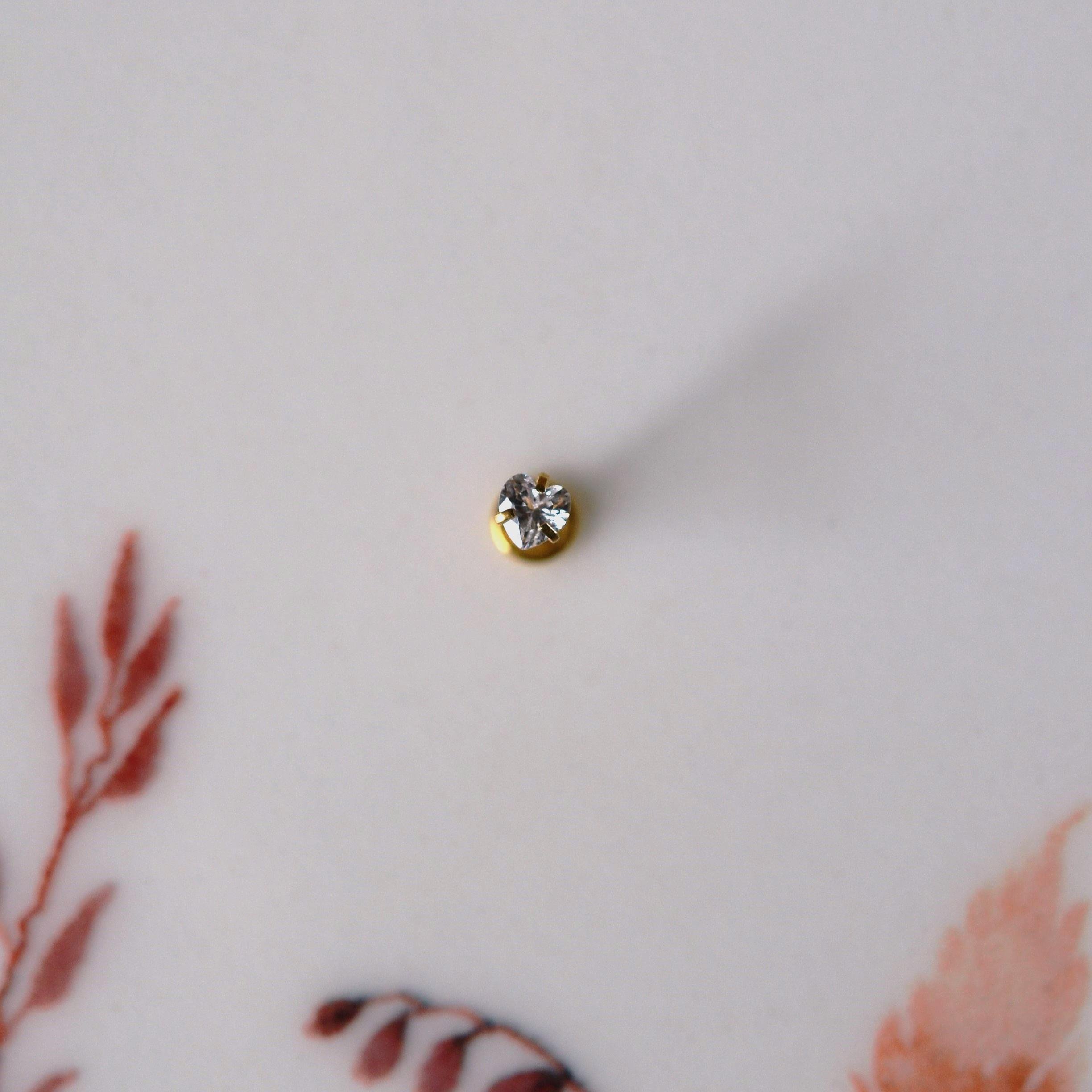 Kalp Model Tektaşlı Cerrahi Çelik  Tragus Piercing Helix Kıkırdak Conch Anti Helix