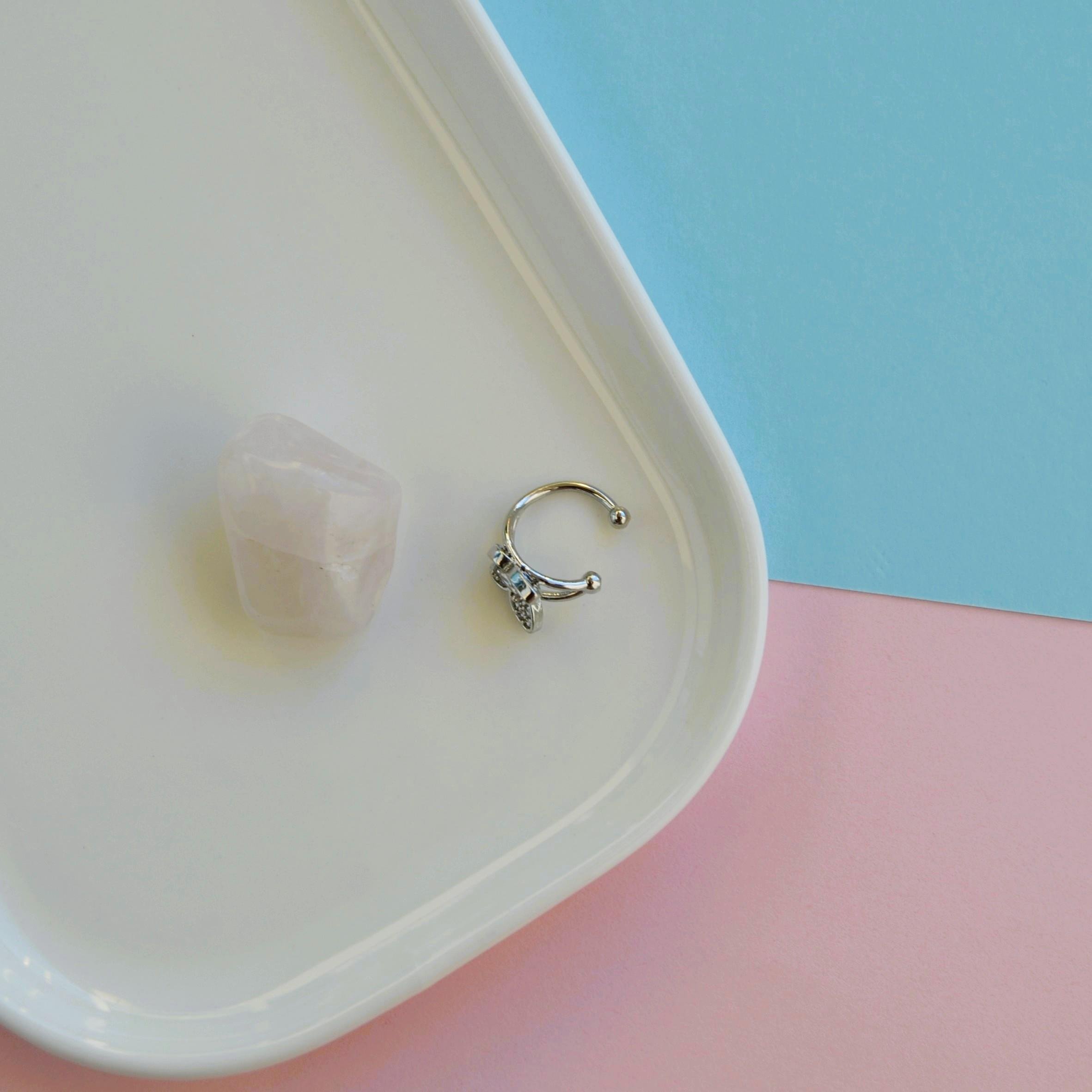 Kelebek Earcuff Sıkıştırma Kıkırdak Küpesi Delik Gerektirmez İnce Taşlı Earcuff