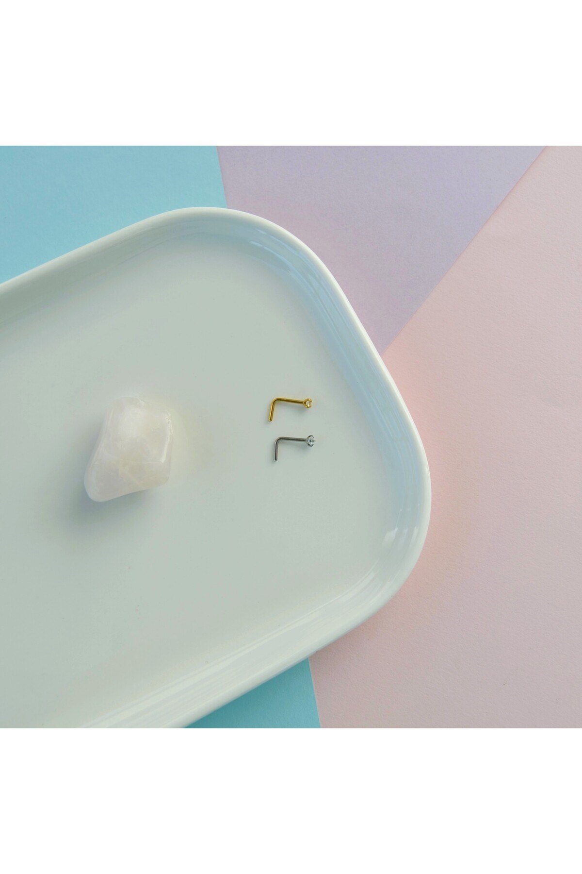 L Model Düşmeyen Çelik Hızma 1.5 mm taşlı Tektaş Burun Piercingi