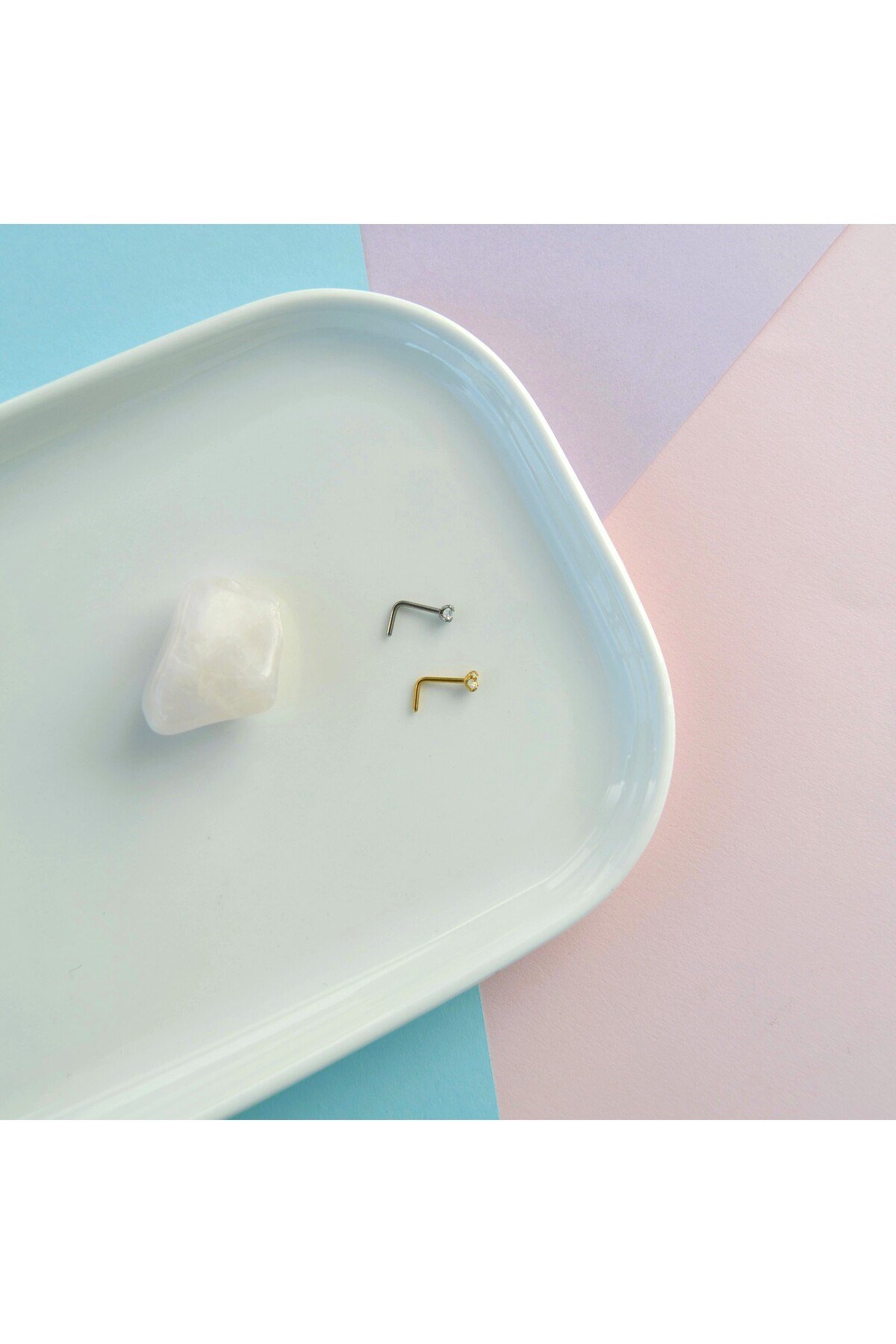 L Model Düşmeyen Çelik Hızma 2 mm taşlı Tektaş Burun Piercingi