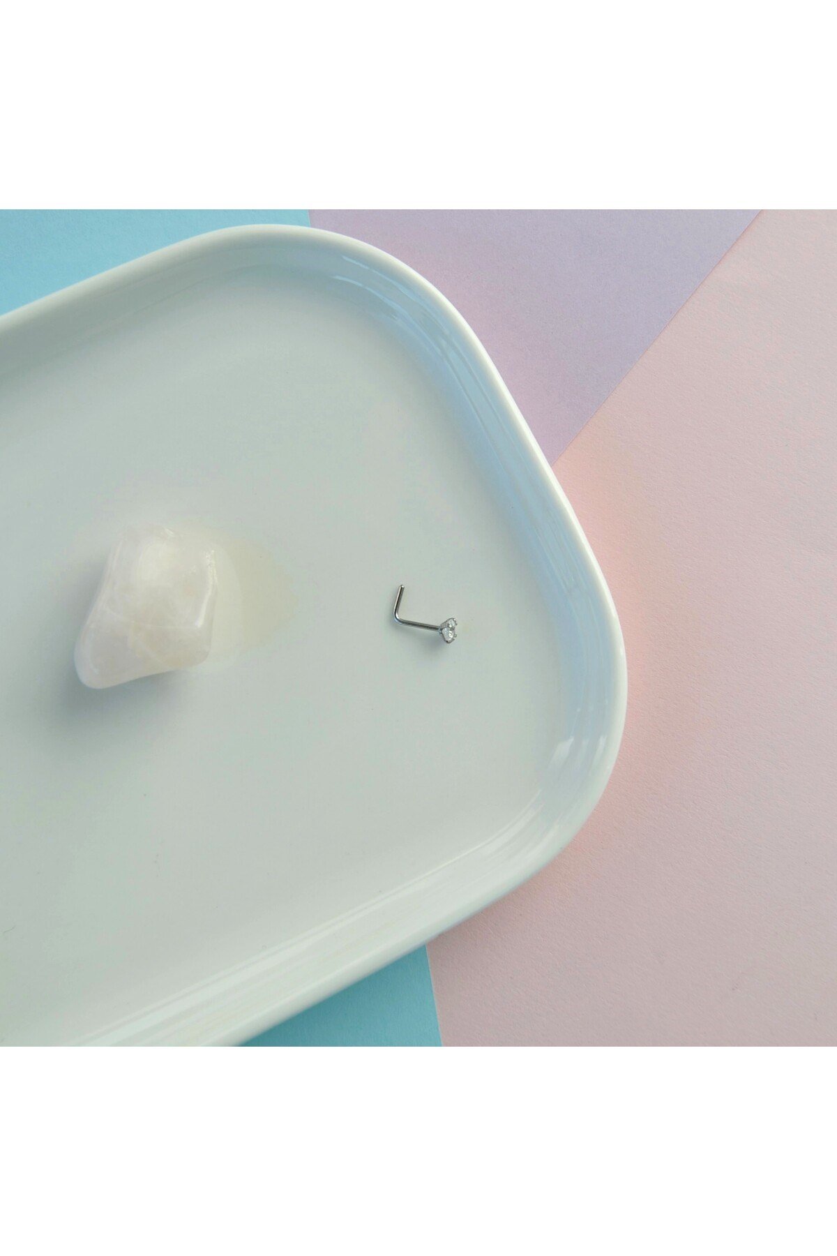 L Model Düşmeyen Çelik Hızma 3 mm taşlı Tektaş Burun Piercingi
