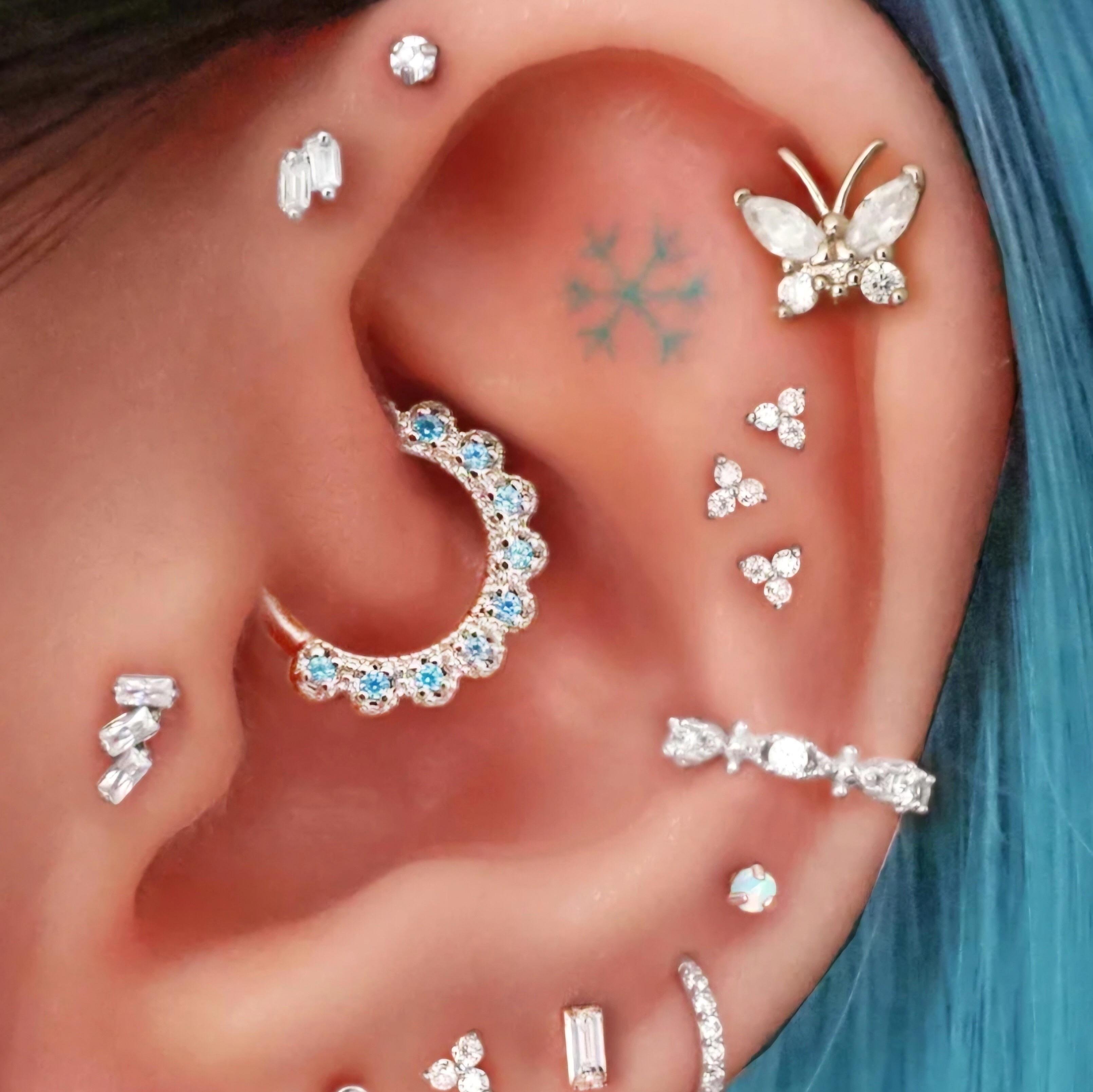 Mini Üçtaş Helix Piercing Helix Kıkırdak Tragus Conch Silver Renk Çelik Piercing Zirkon Taş
