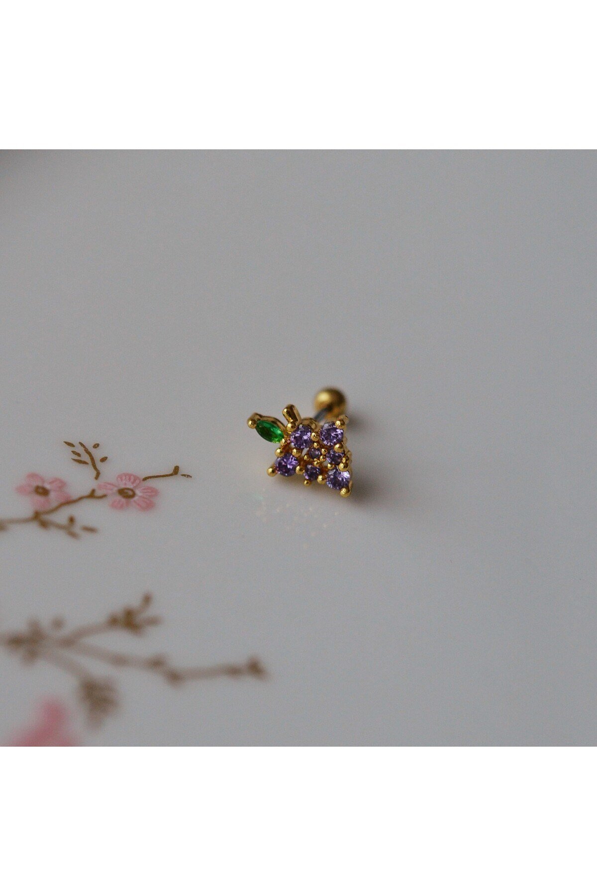 Mor Çiçekli Helix Piercing Kıkırdak Cerrahi Çelik Gold Renk