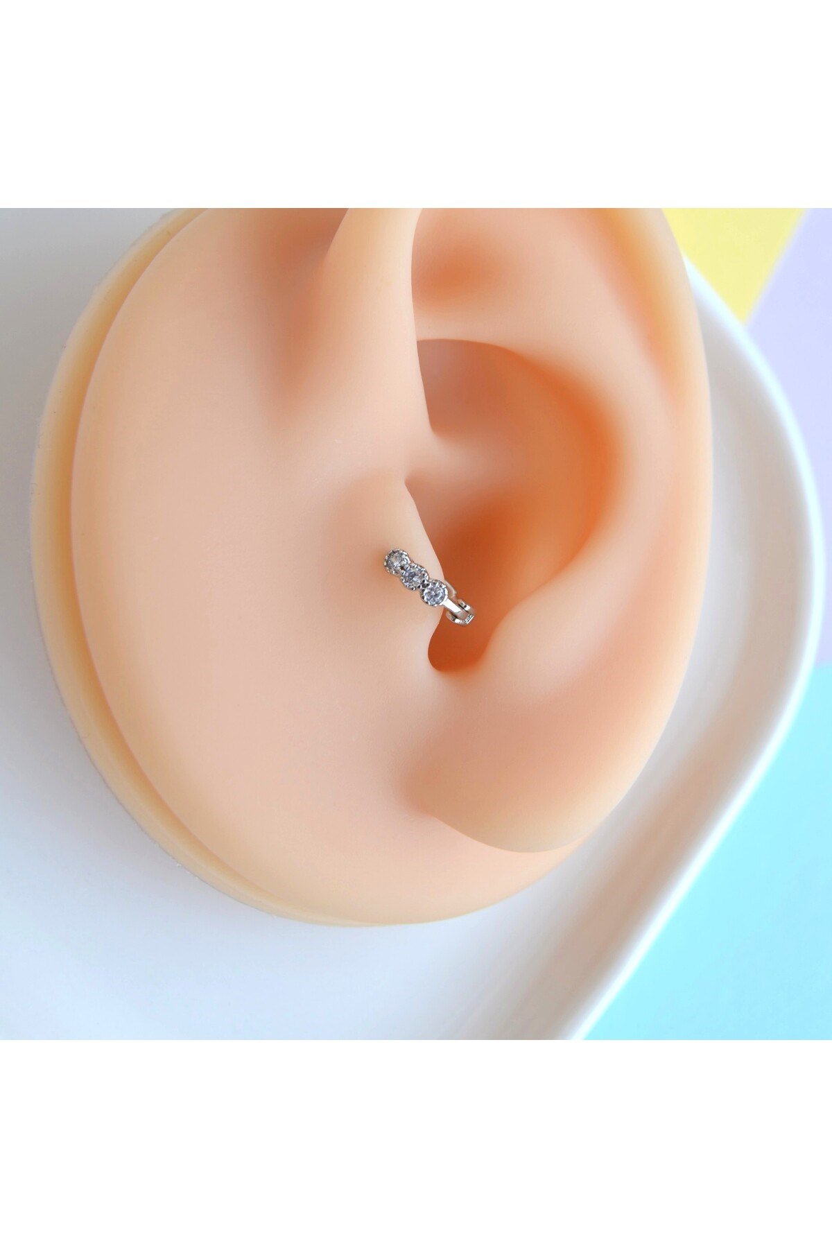 Silver Renk Cerrahi Çelik Taşlı Halka Tragus Piercing Helix Lob Kıkırdak