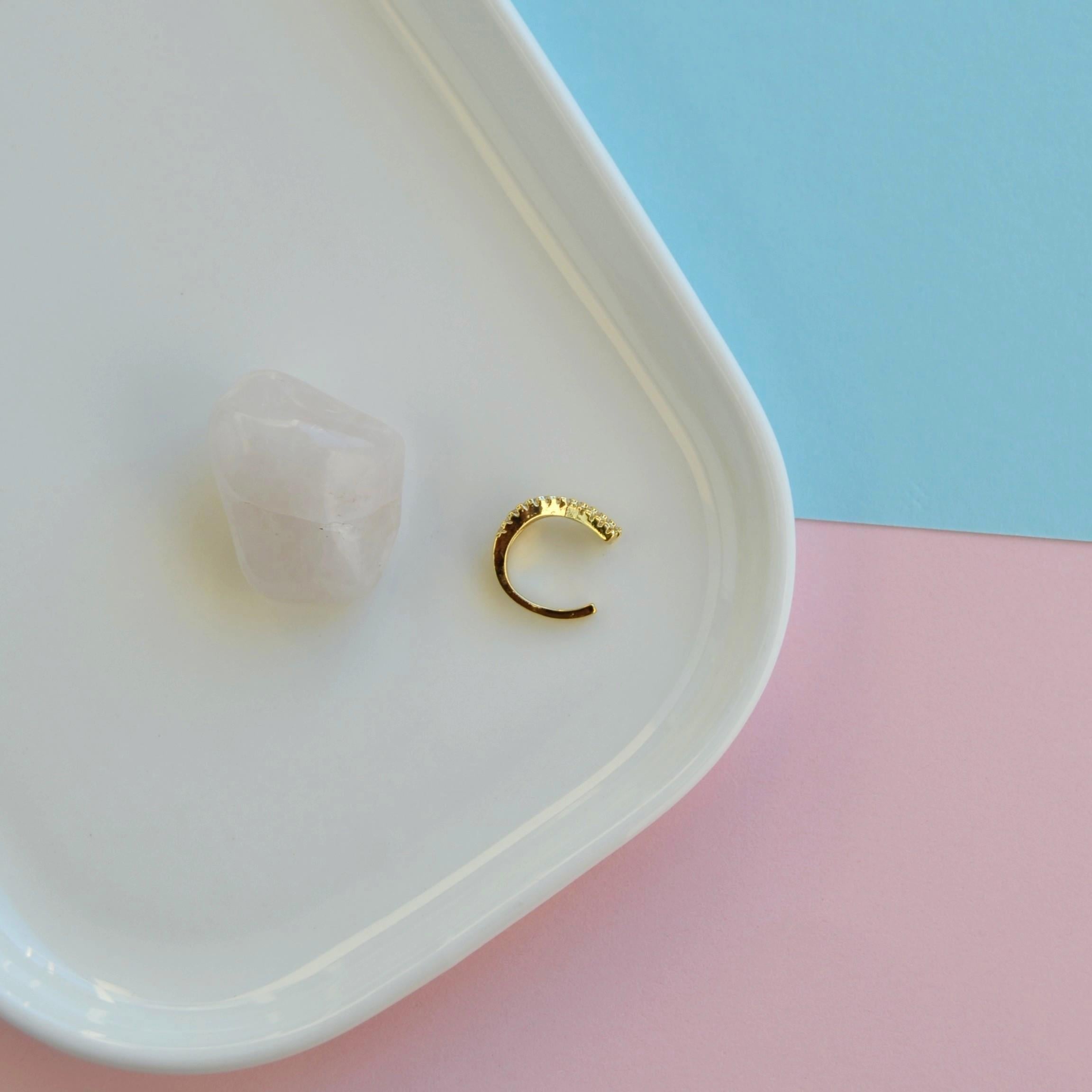 Zirkon Taşlı Minimal Earcuff Deliksiz Kıkırdak Küpesi Çapraz Taşlı Earcuff