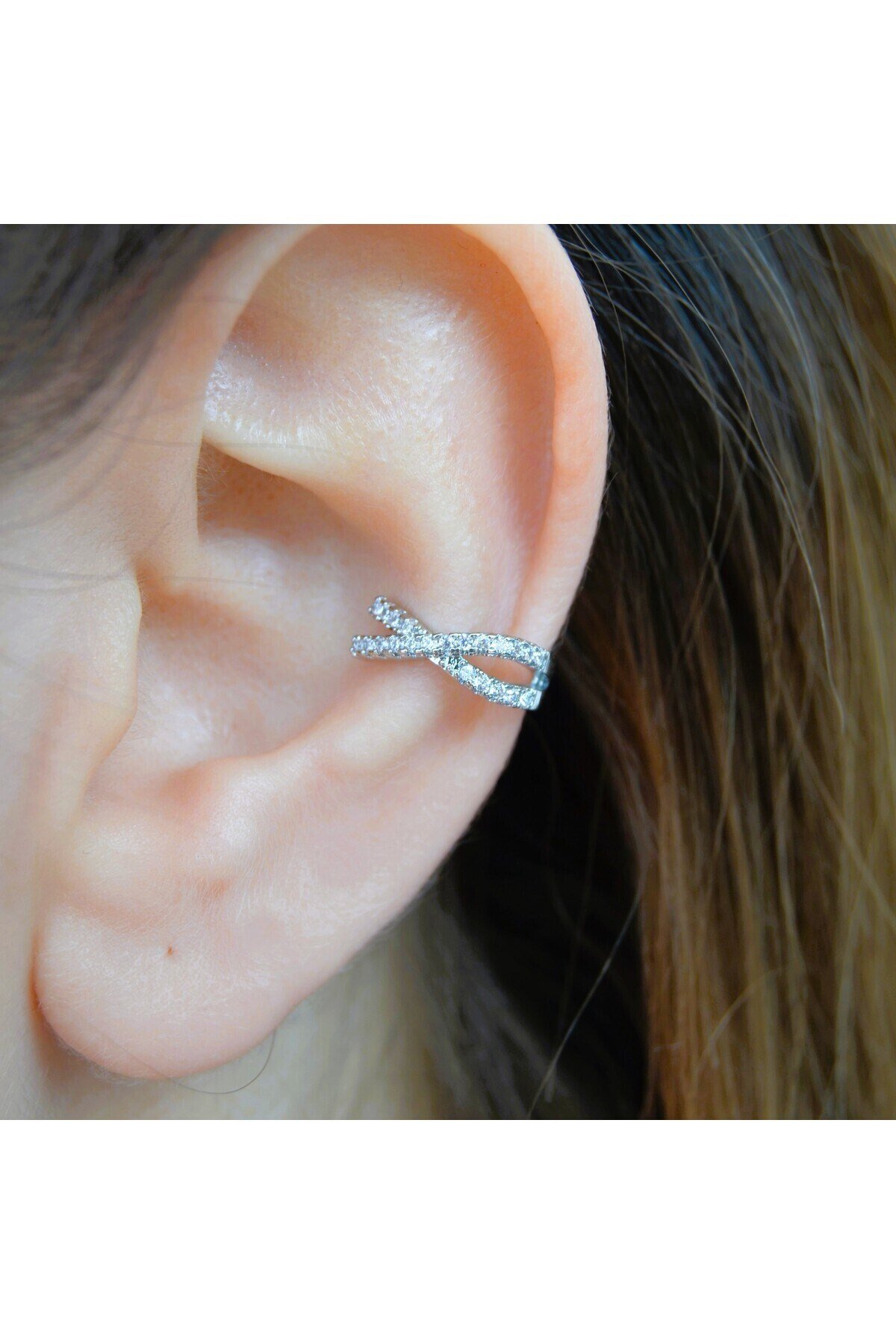 Zirkon Taşlı Minimal Earcuff Deliksiz Kıkırdak Küpesi Çapraz Taşlı Earcuff