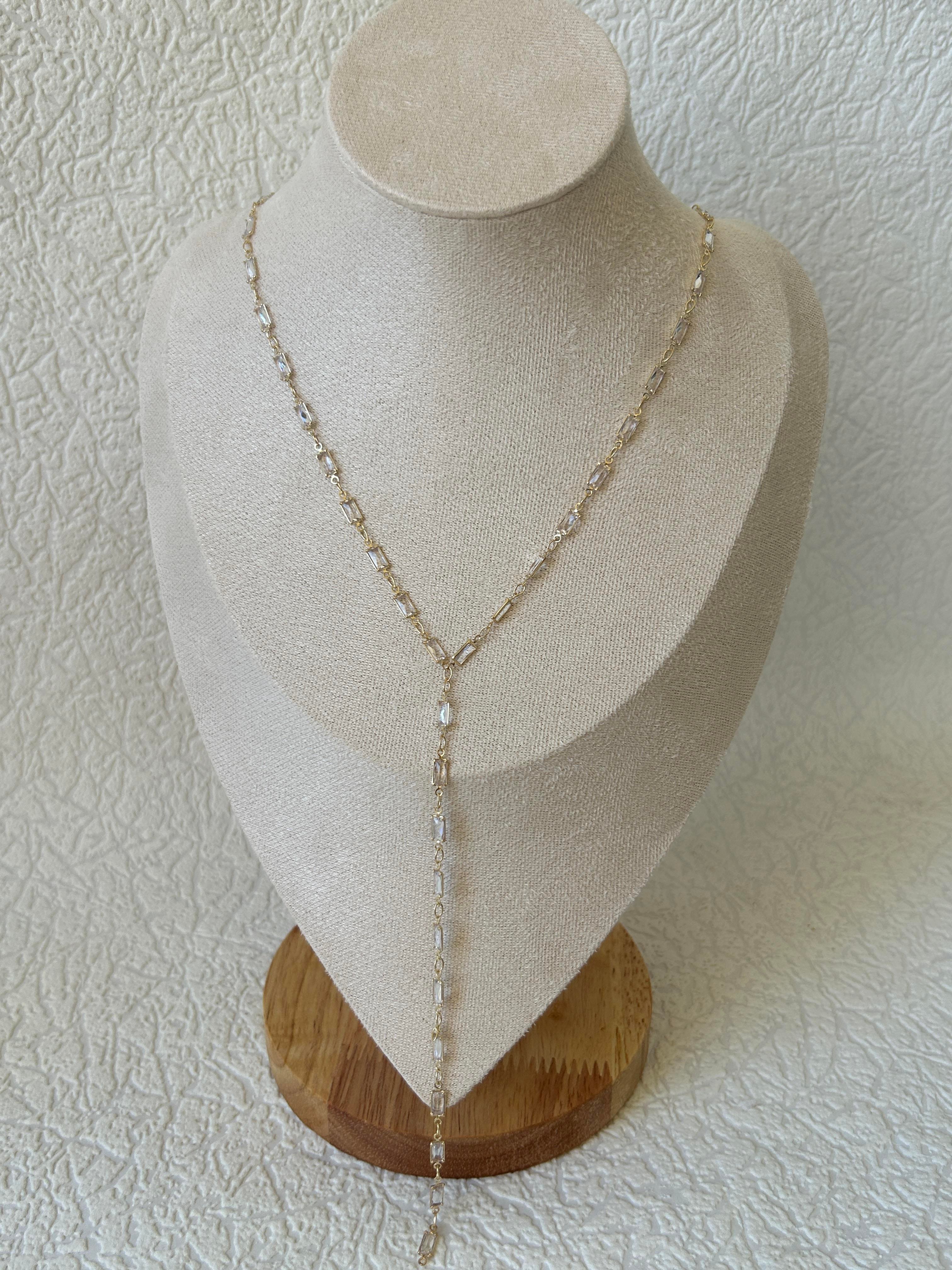 Beyaz Taşlı Y Kolye 