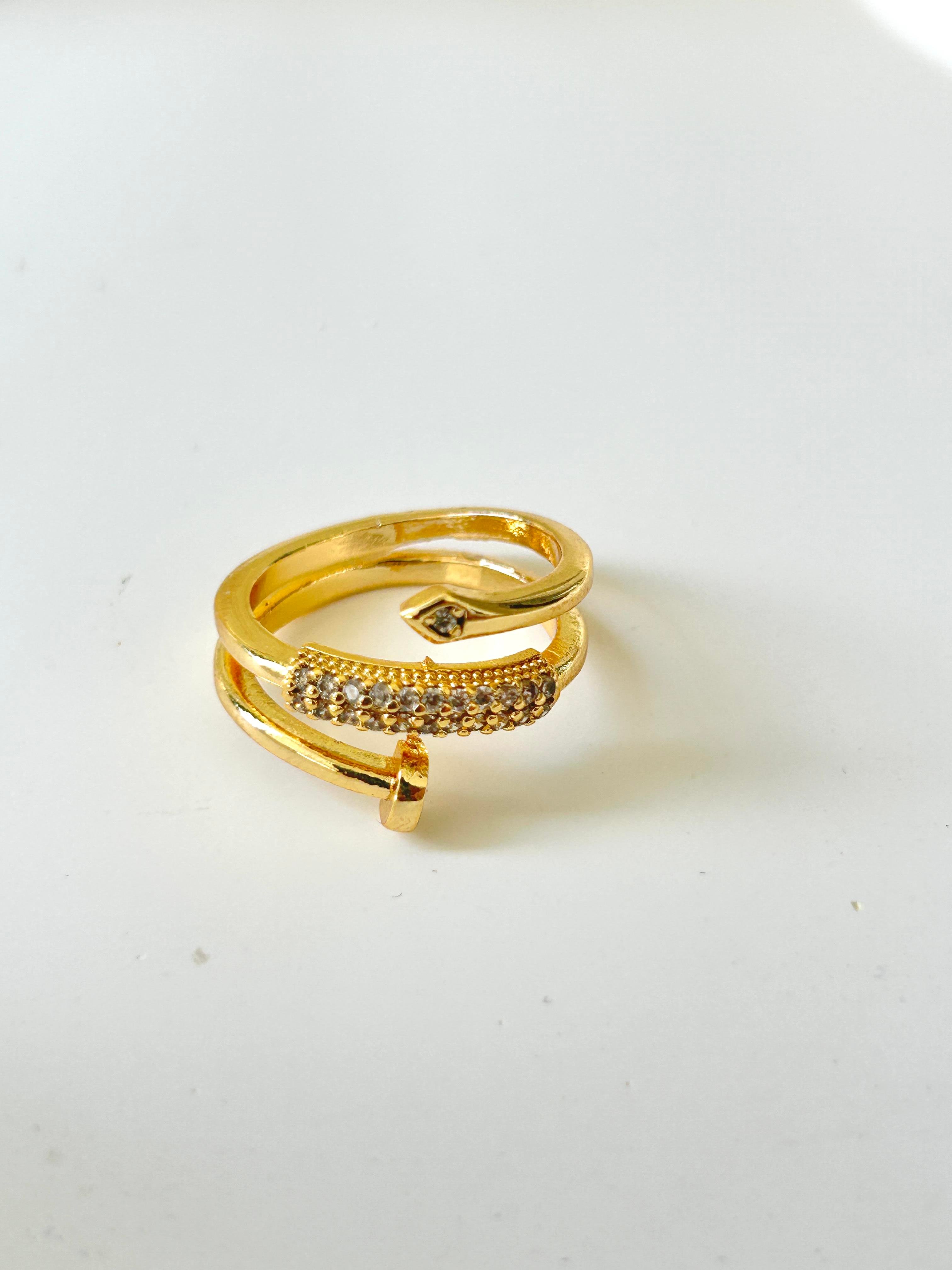 Çivi Model Zirkon Taşlı Yüzük 