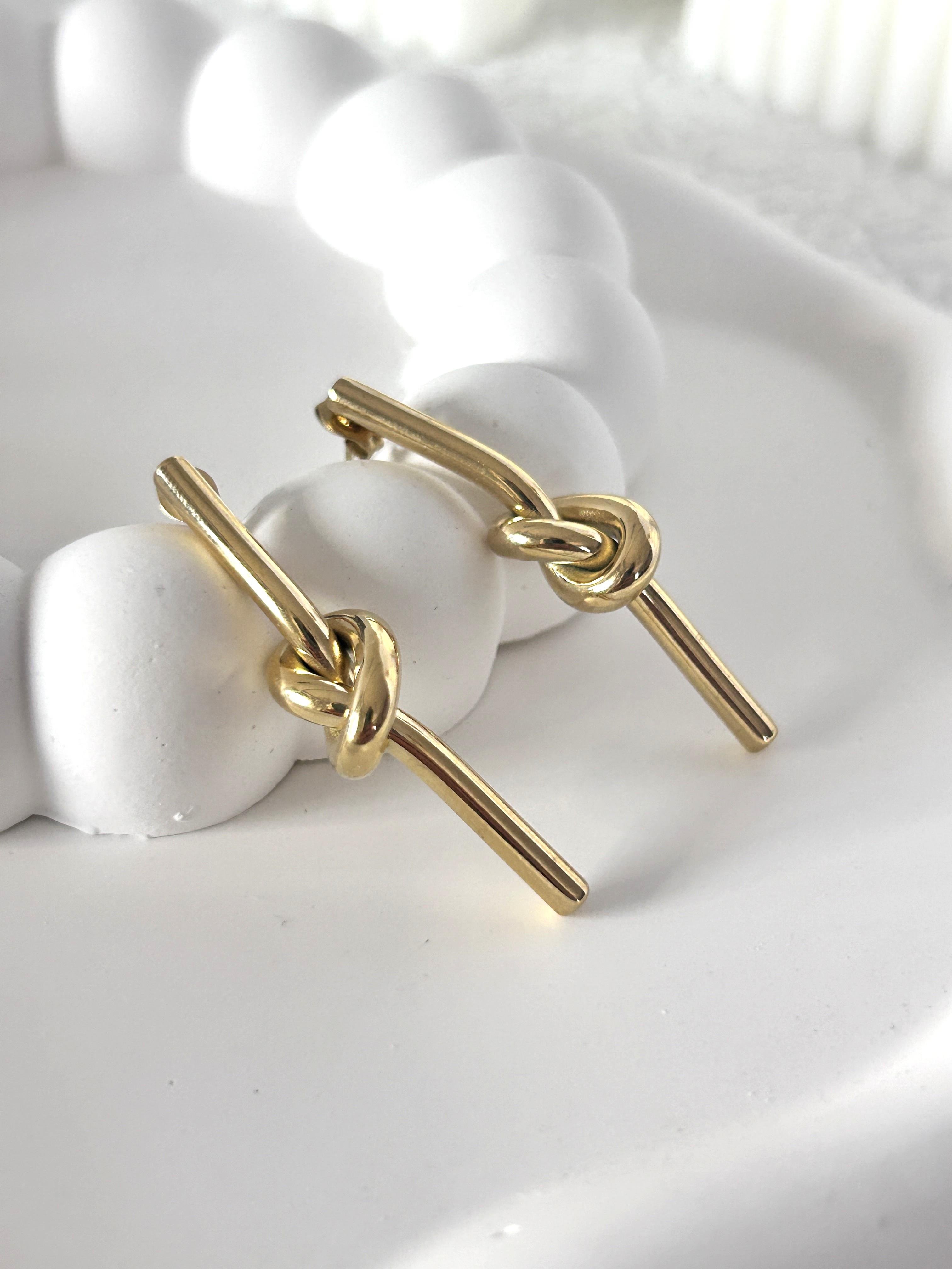 DÜĞÜM ÇELİK GOLD KÜPE