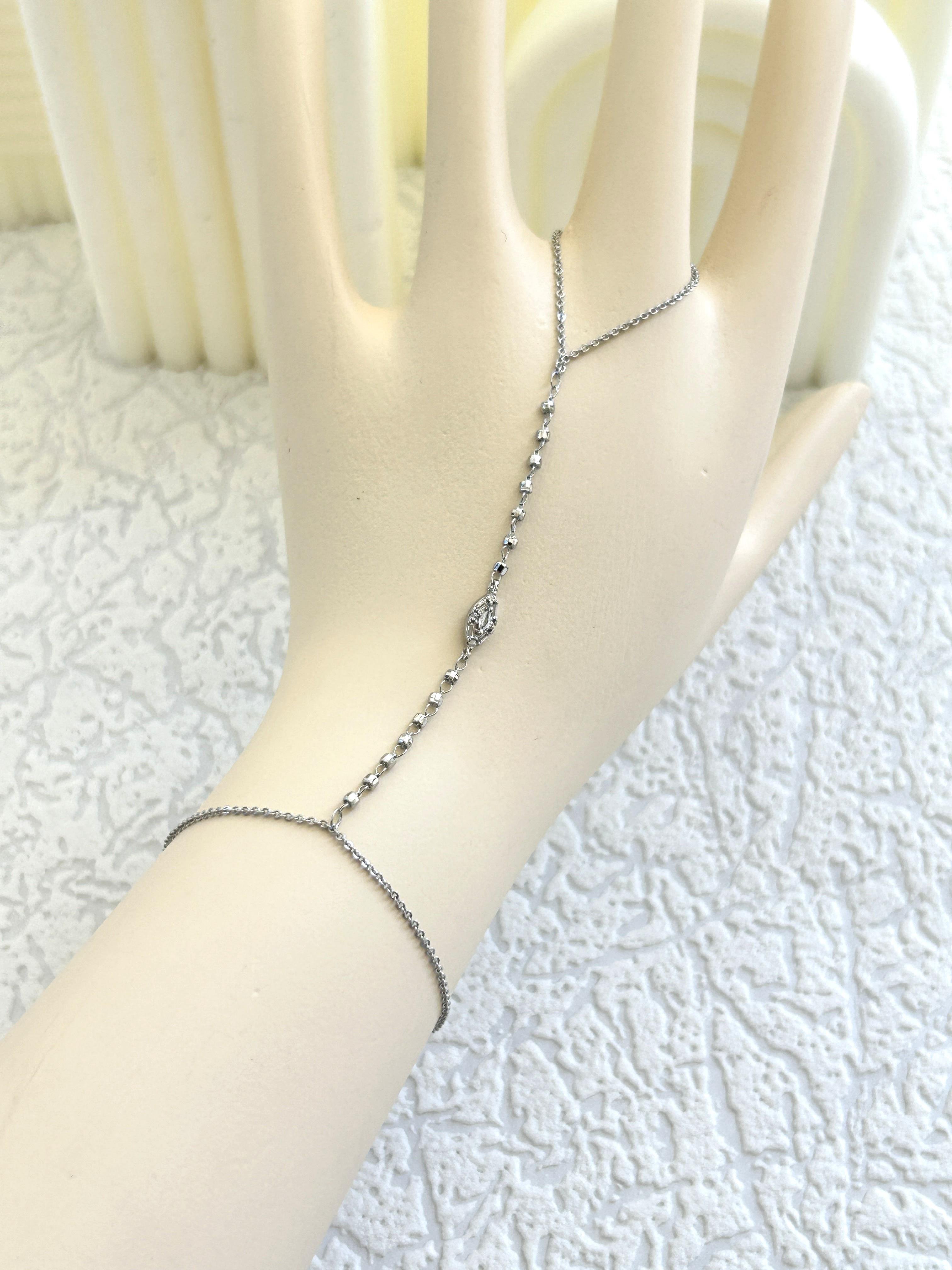 Elips Zirkon Taş Detay Silver Şahmeran