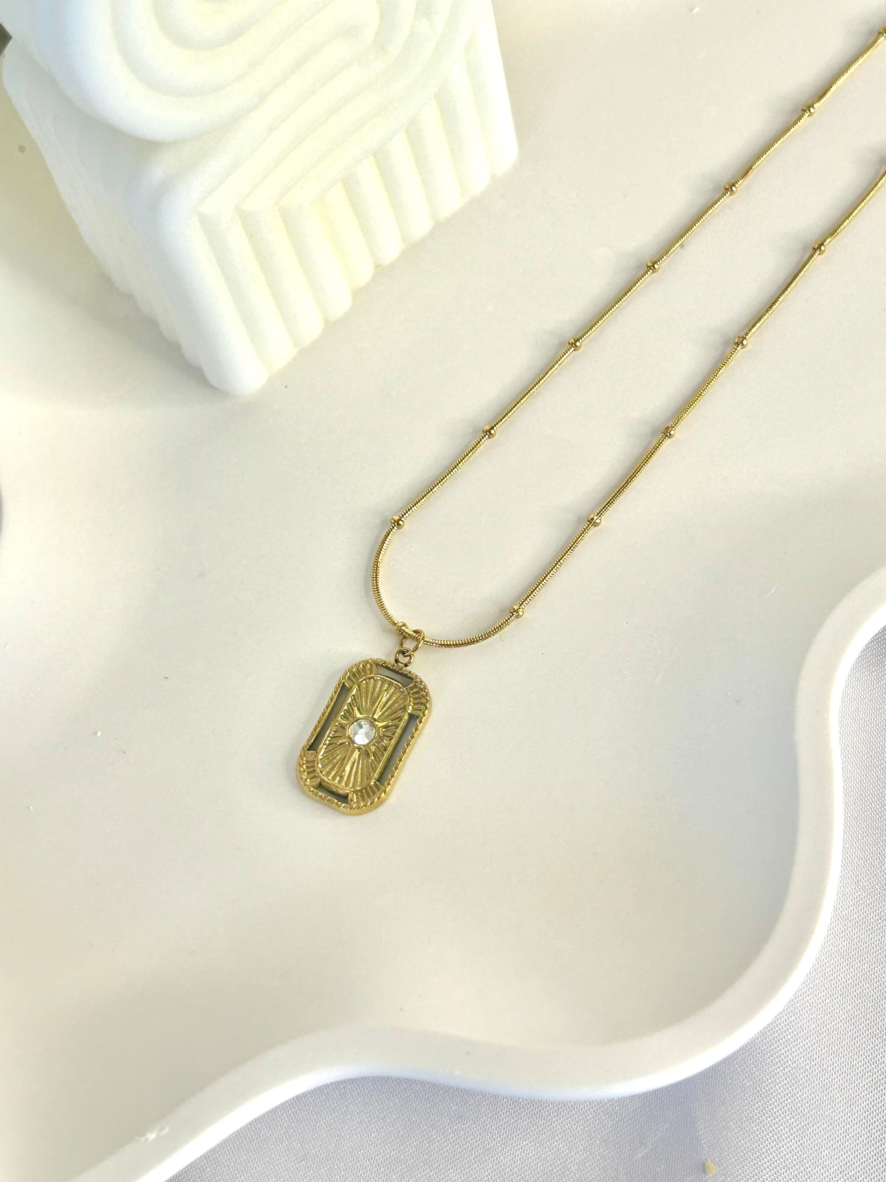 GOLD ÇELİK ZİRKON TAŞLI ŞANS KOLYE