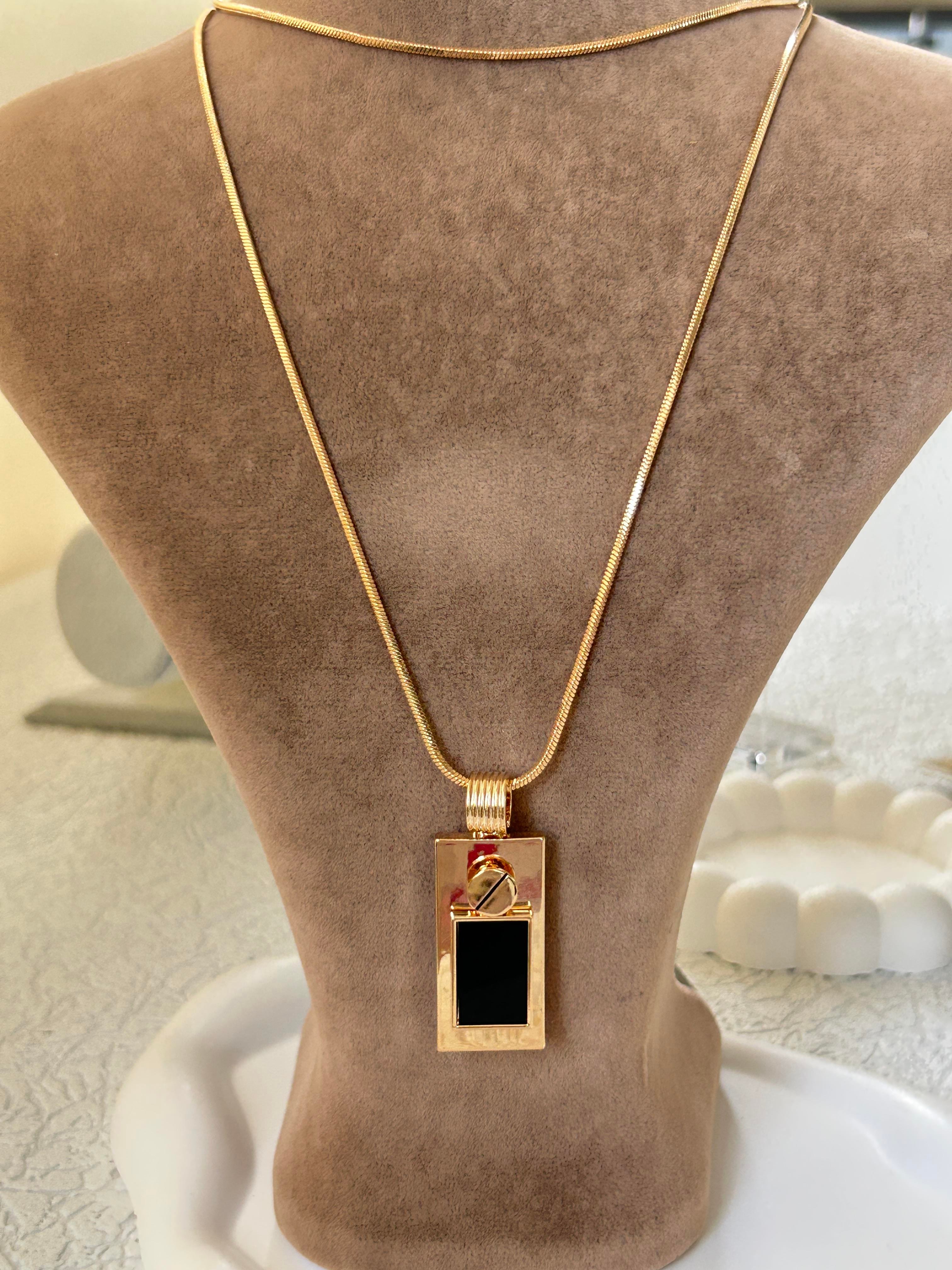 Gold Siyah Tabaka Kolye 