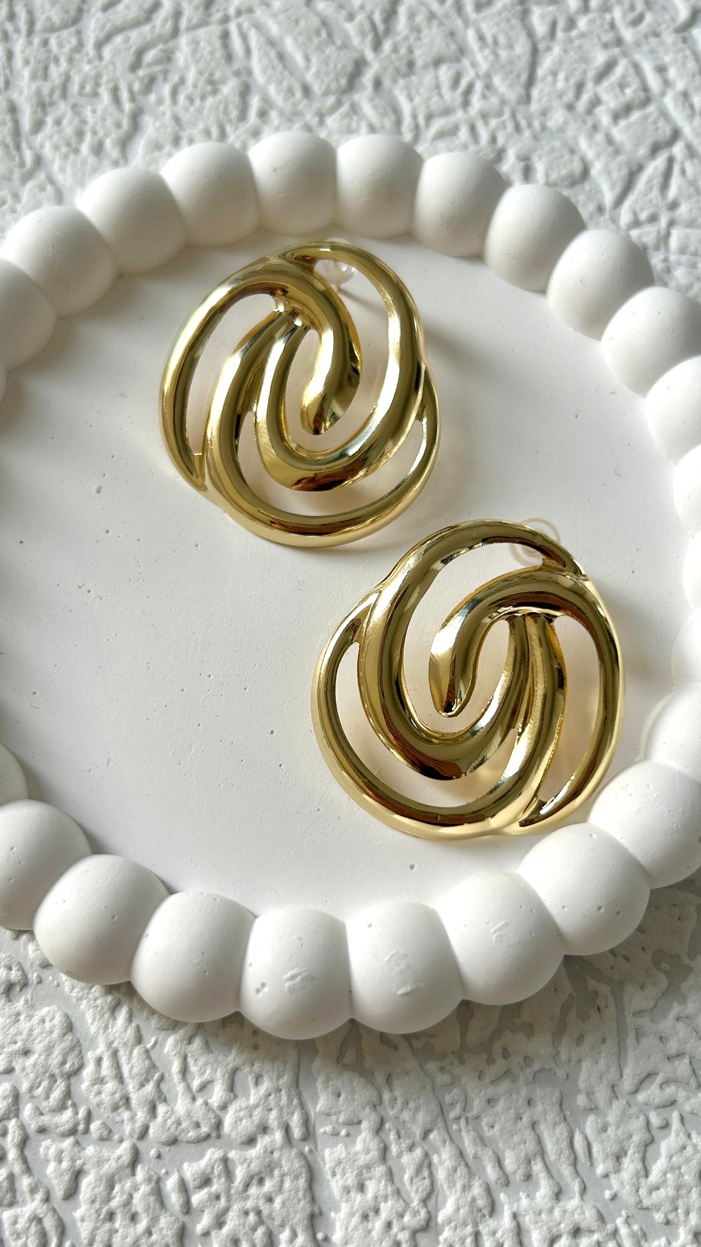 Gül Tasarım Gold Küpe