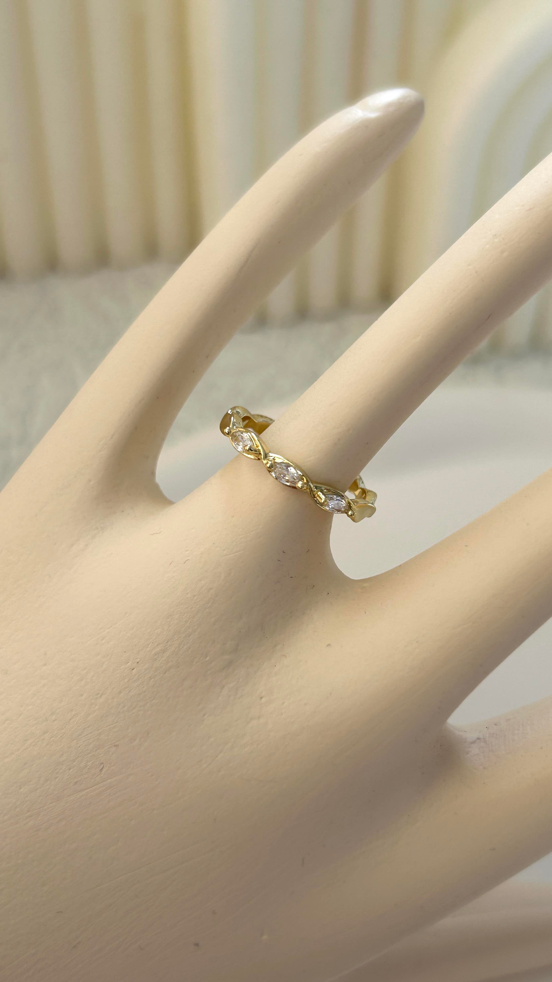 Minimal Damla Tasarım Gold Yüzük