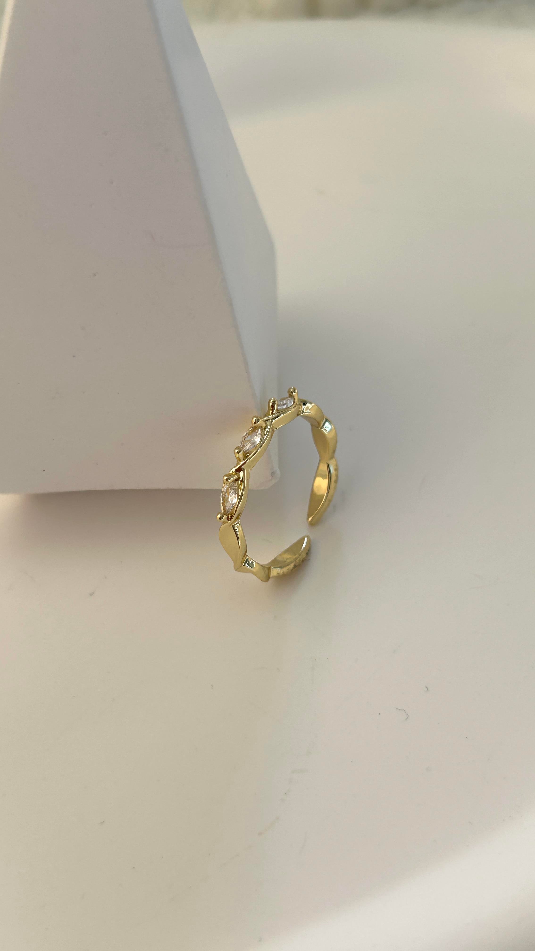 Minimal Damla Tasarım Gold Yüzük