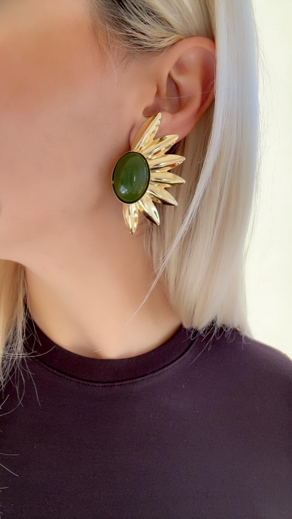 Özel Seri Yarım Çiçek Yeşil Küpe