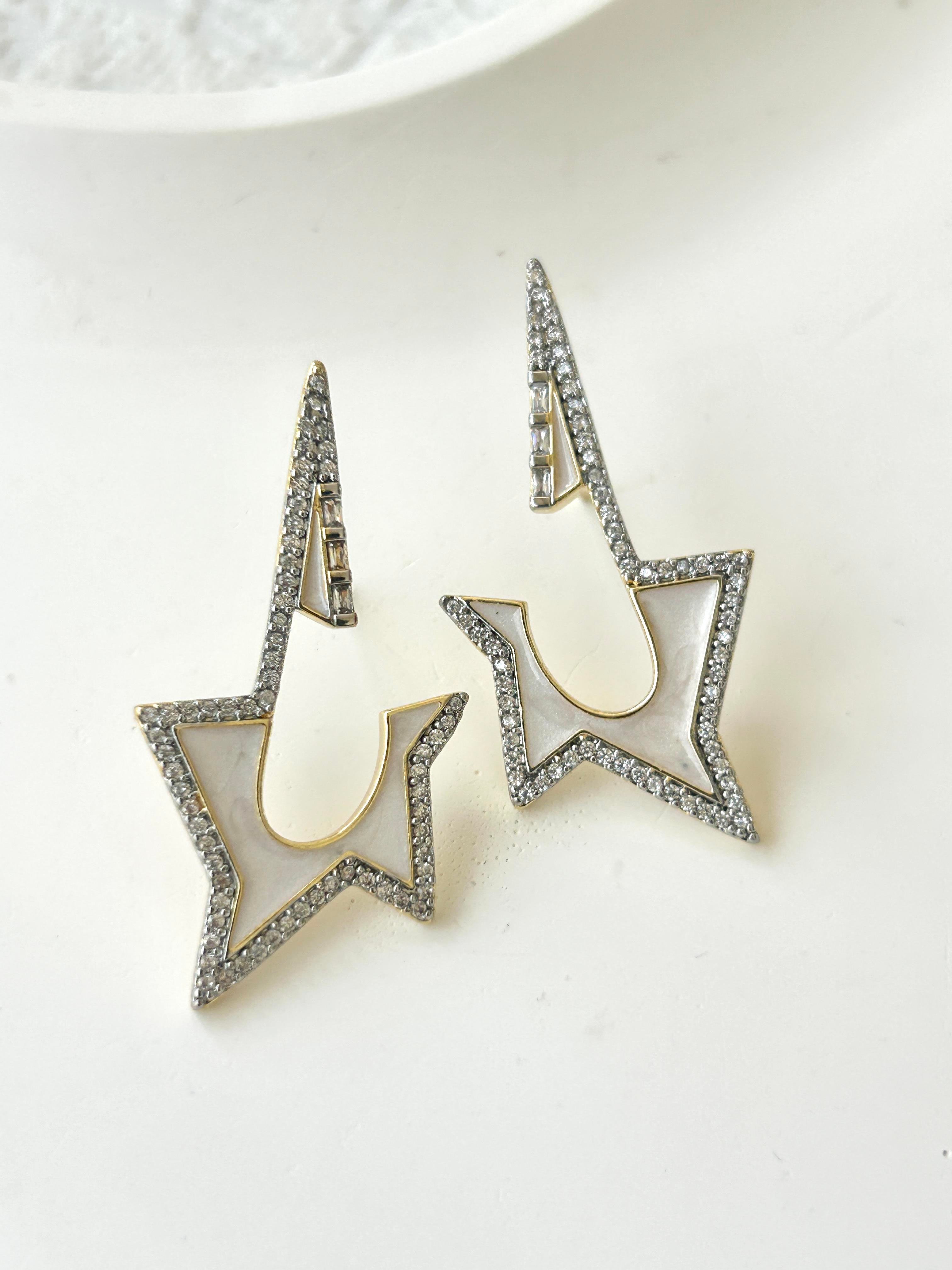 Premium Beyaz Yıldız Küpe