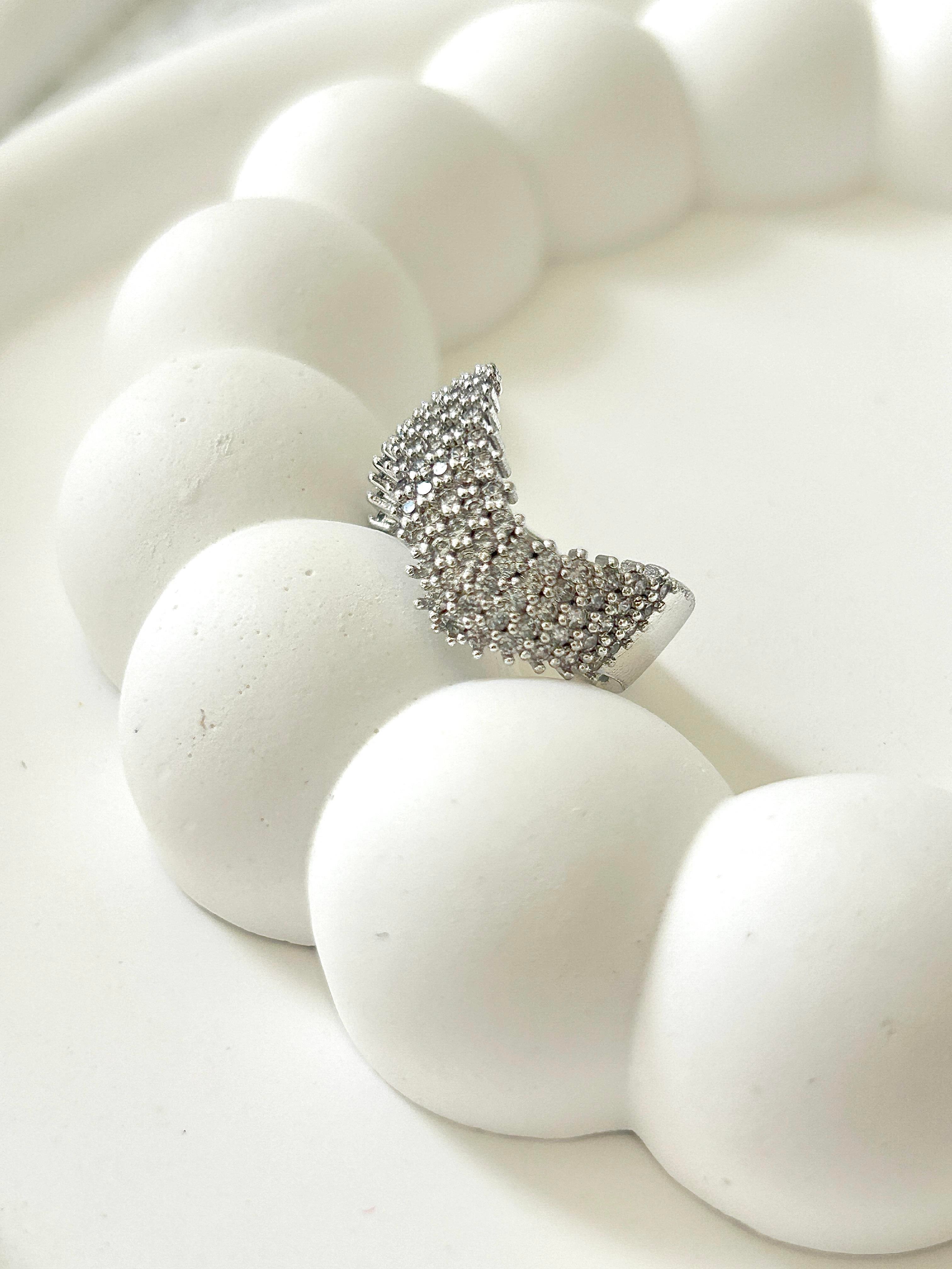 Premium Dalga Model Zirkon Taşlı Silver Yüzük