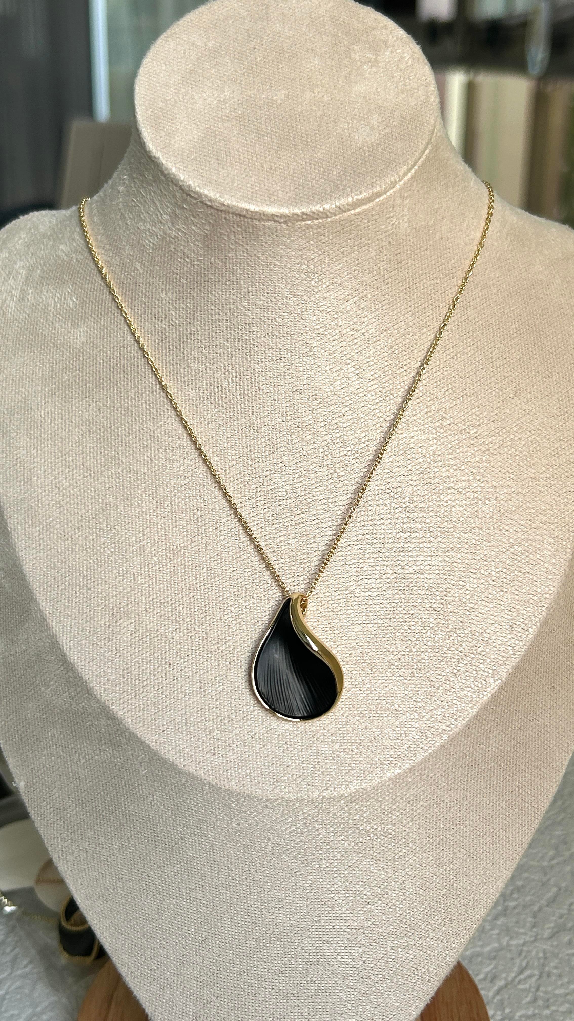 Premium Seri Damla Model Siyah Küpe