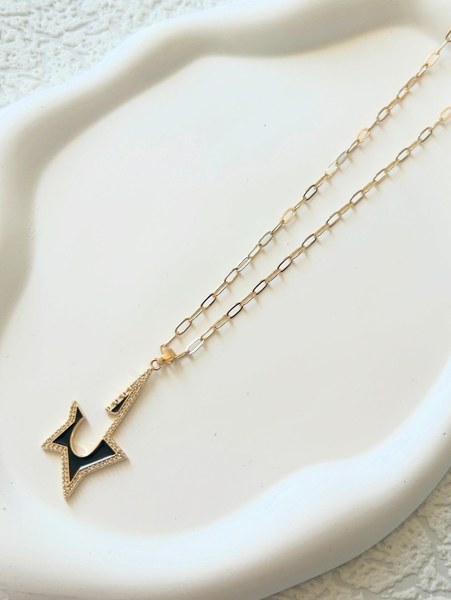 Premium Siyah Yıldız Gold Kolye