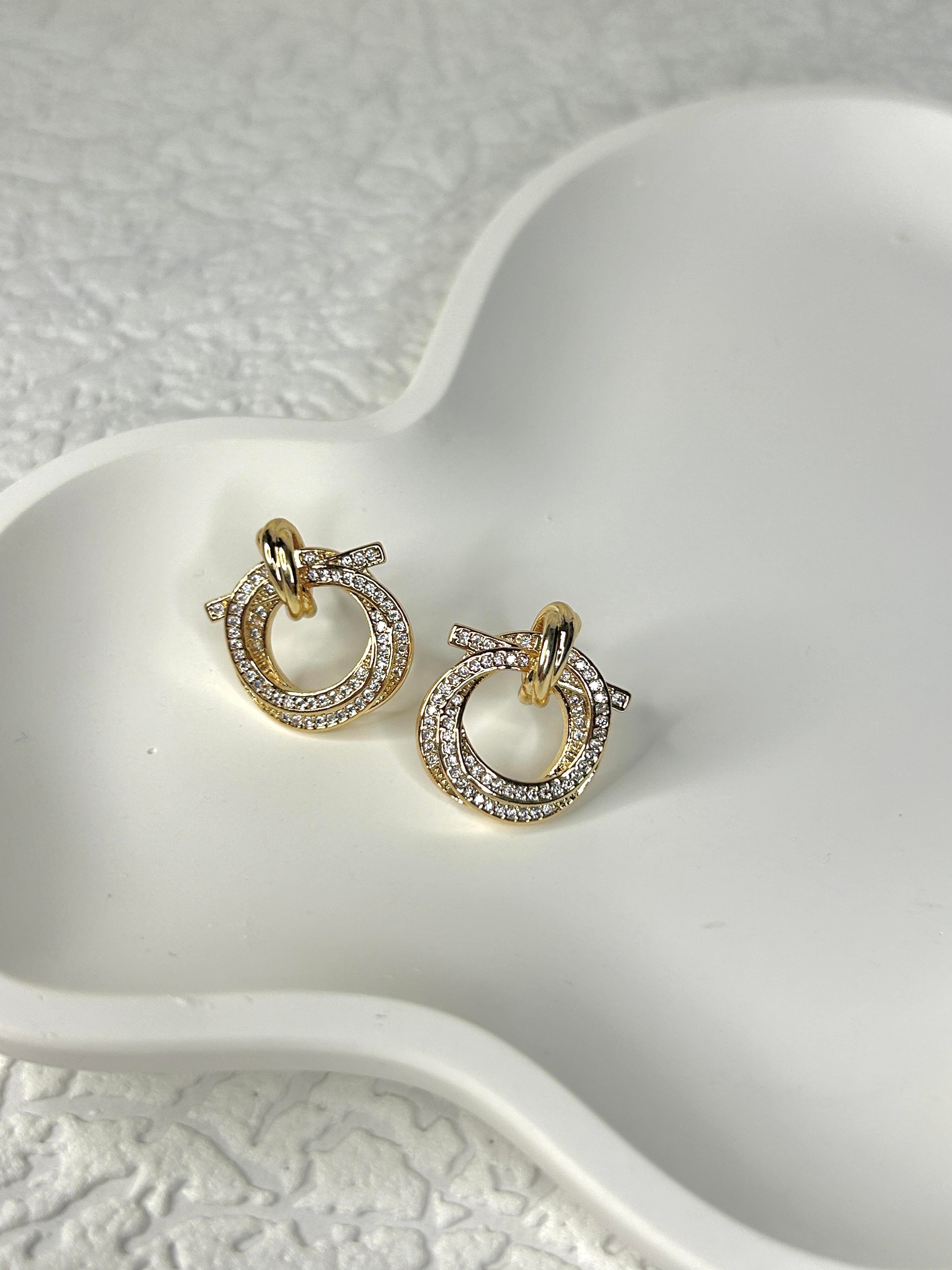 Premium Zirkon Taşlı Halka Küpe