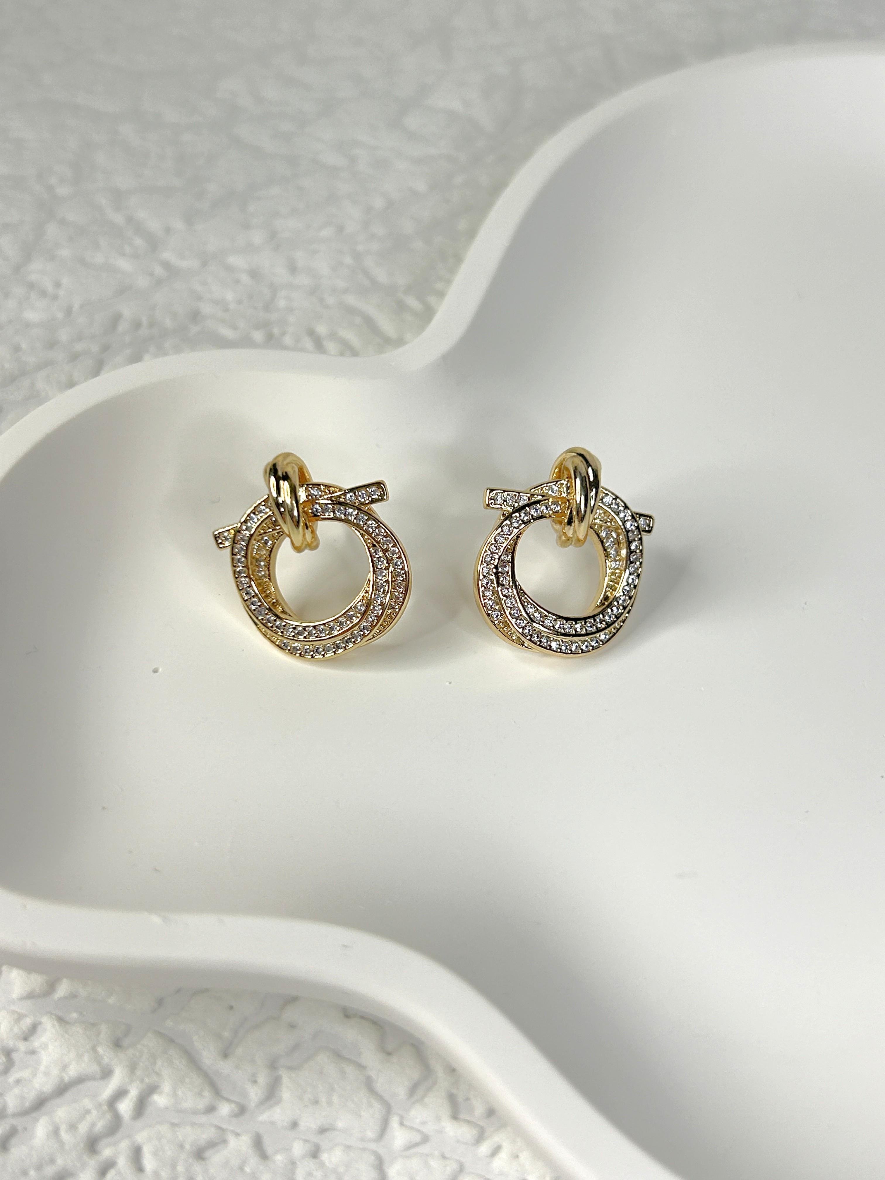 Premium Zirkon Taşlı Halka Küpe