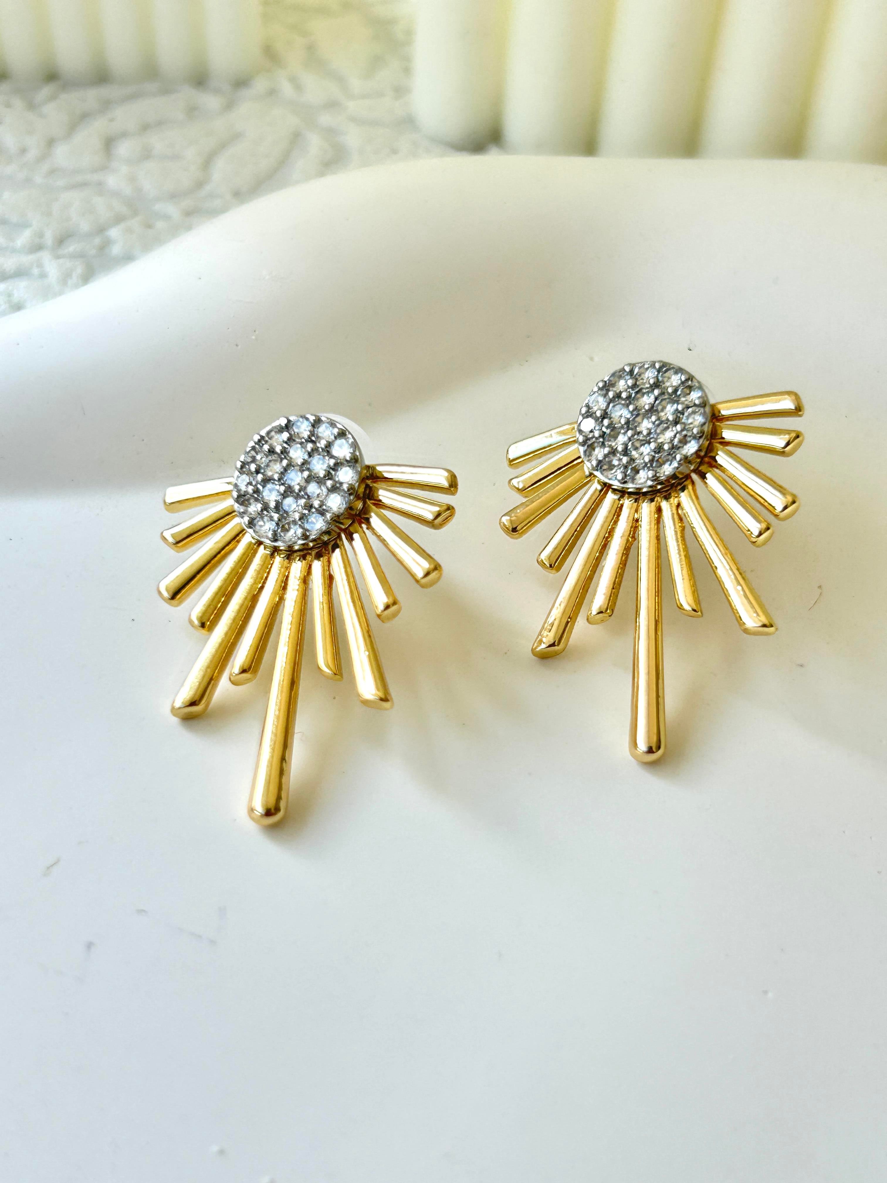 Premium Zirkon Taşlı Tasarım Gold Küpe