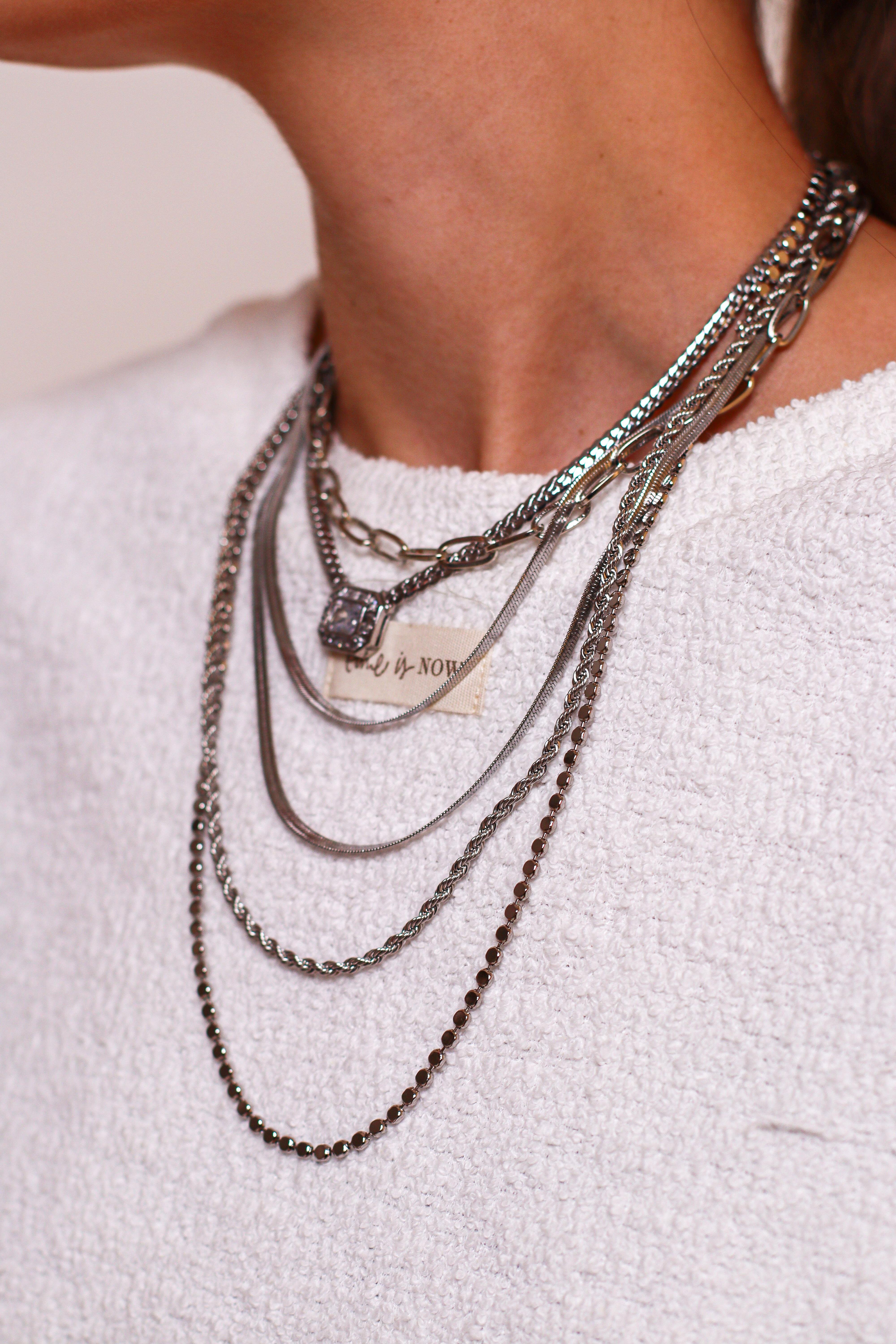 Sıralı Zincir Silver Kolye