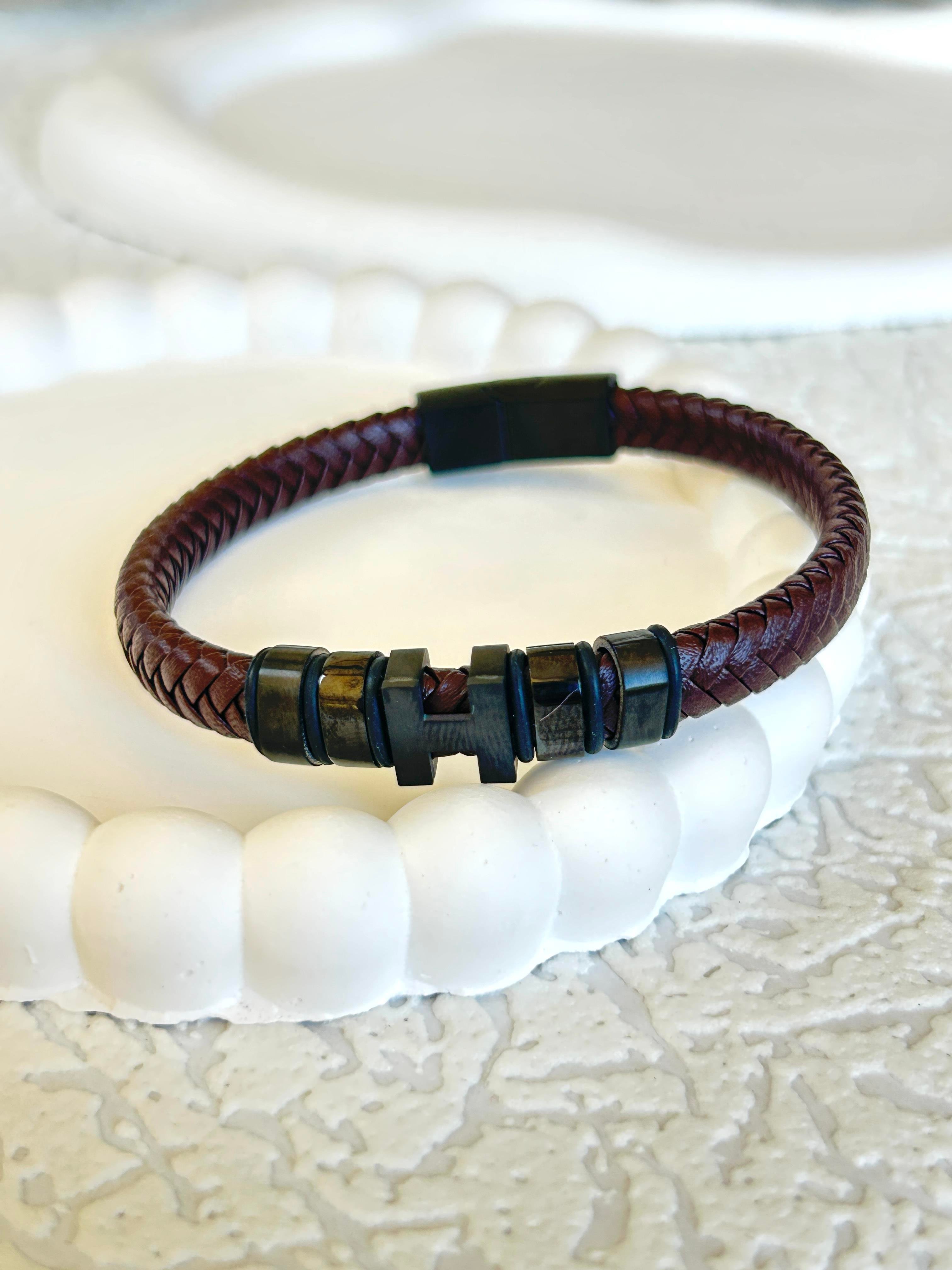 Siyah Renk Detay Kahve Deri Bileklik