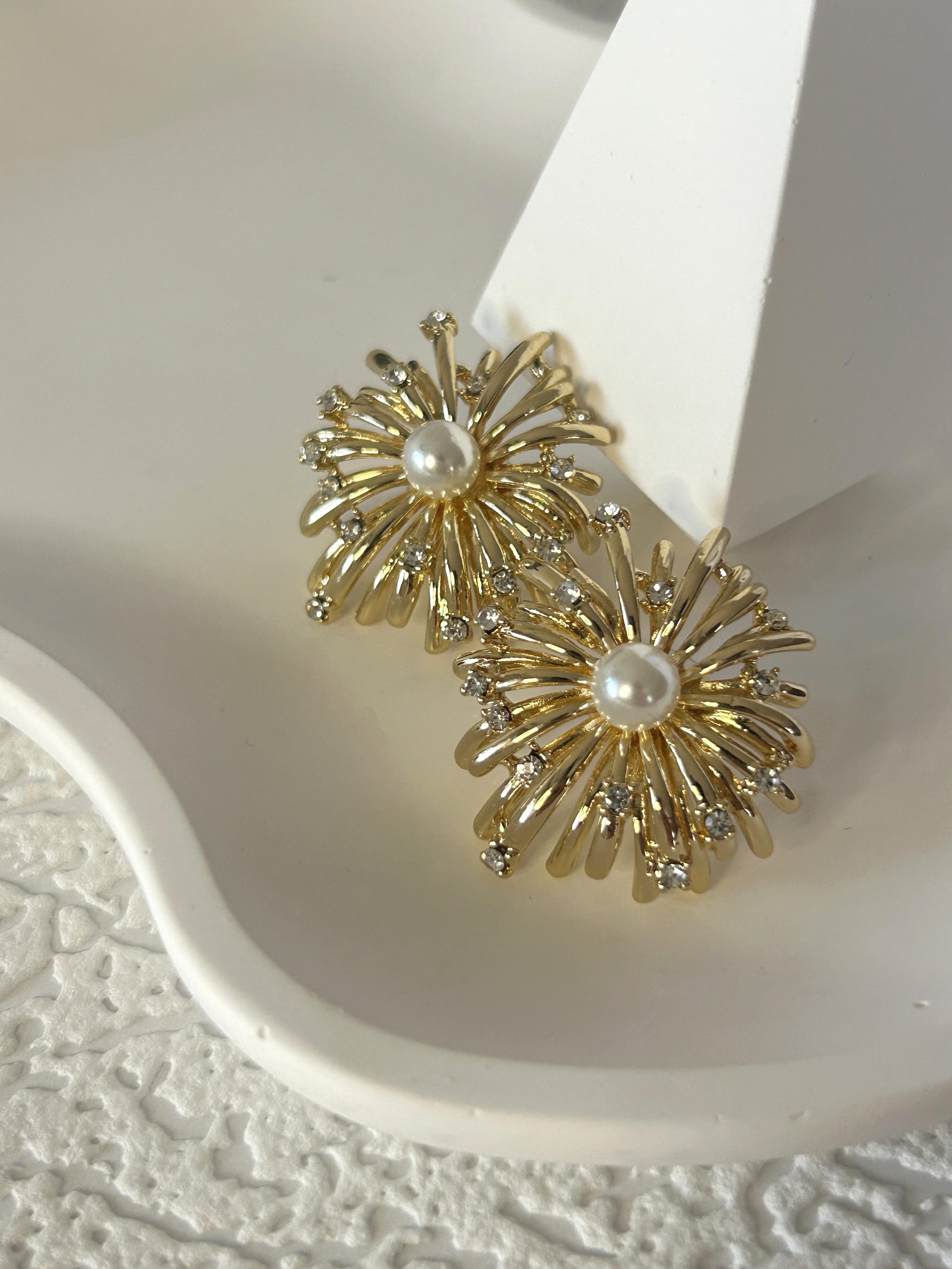 TAŞLI İNCİLİ GOLD ÇELİK KÜPE