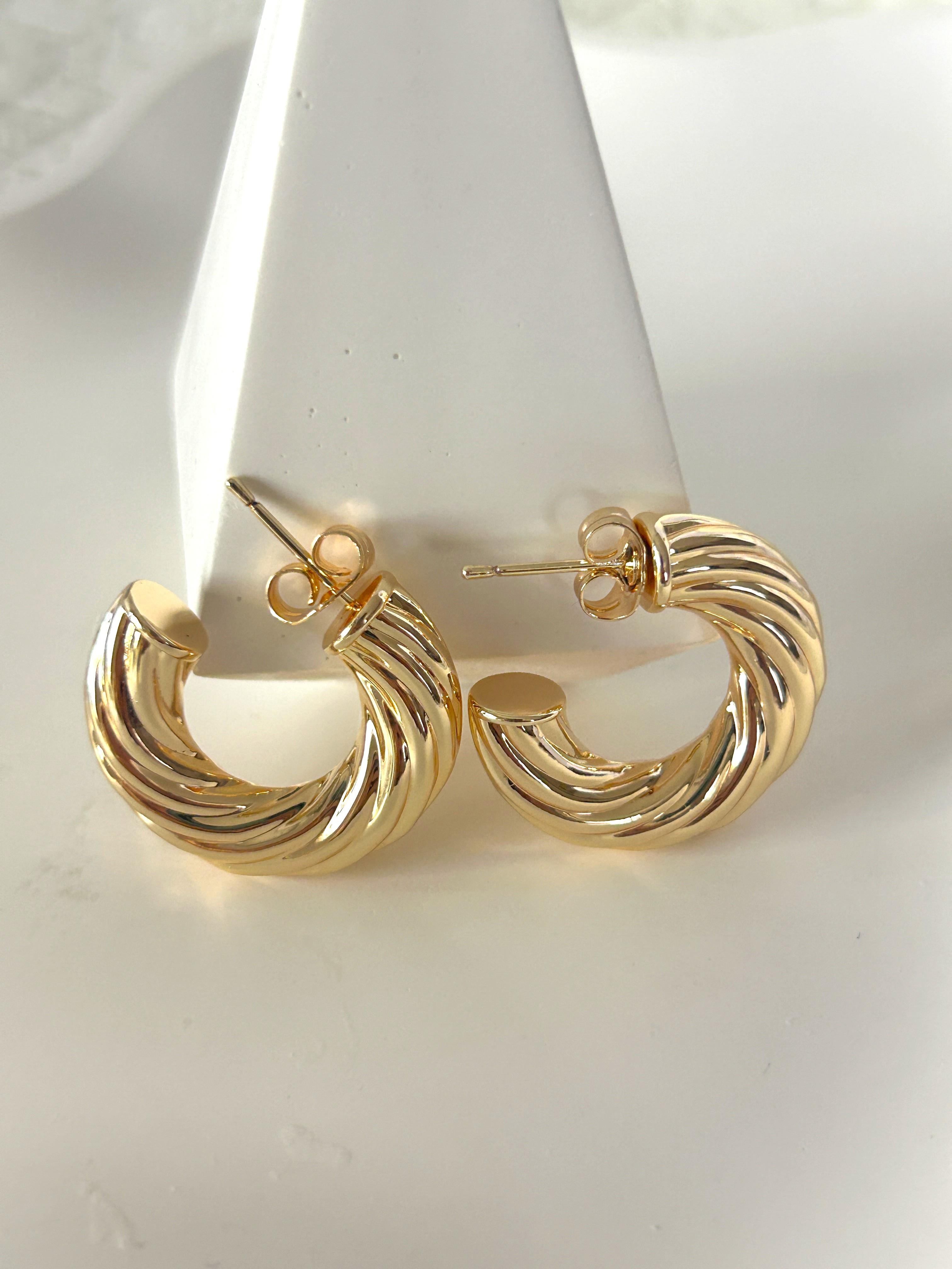 XP BURGU HALKA KÜPE