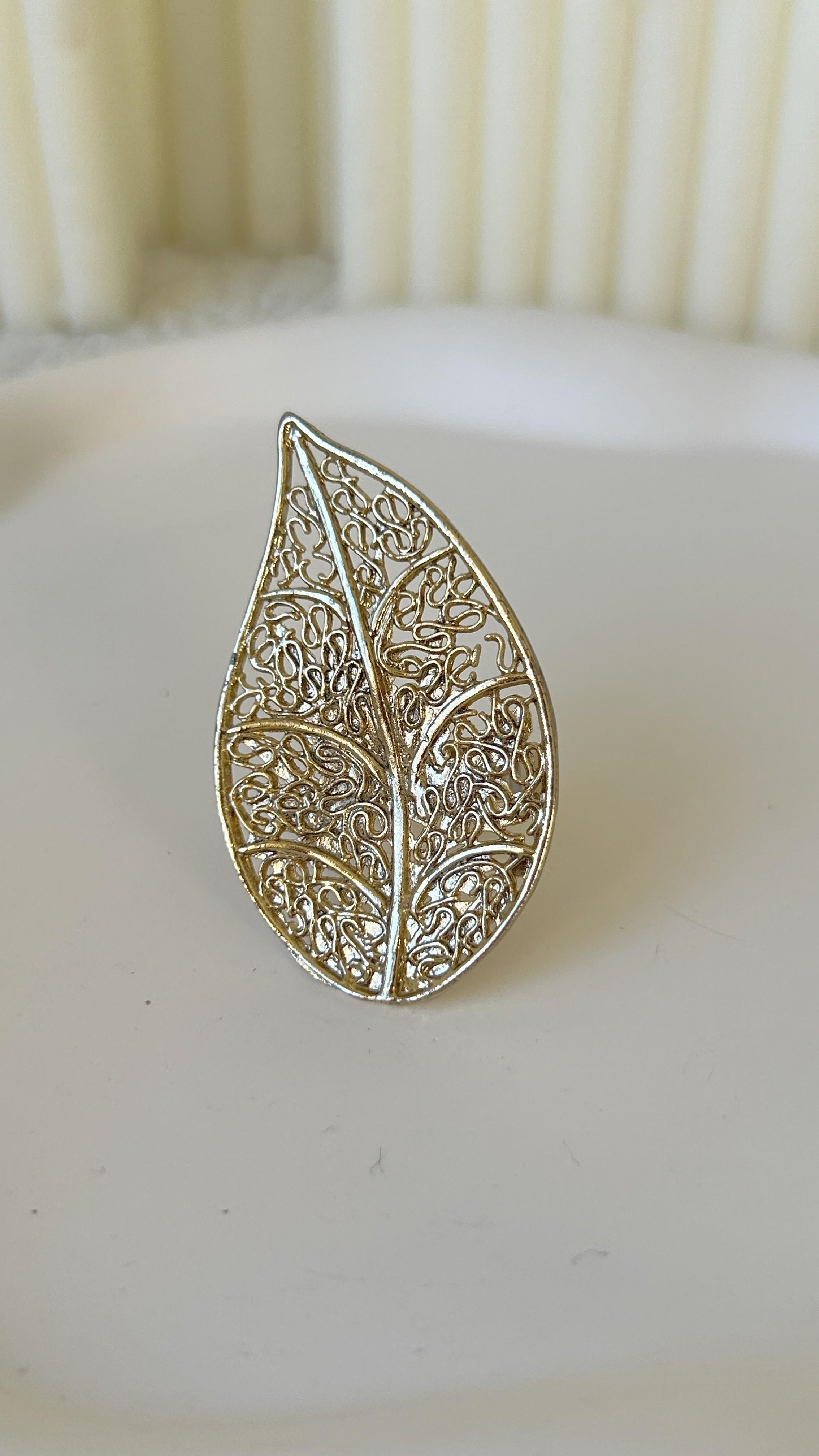 Yaprak Model Gold Yüzük