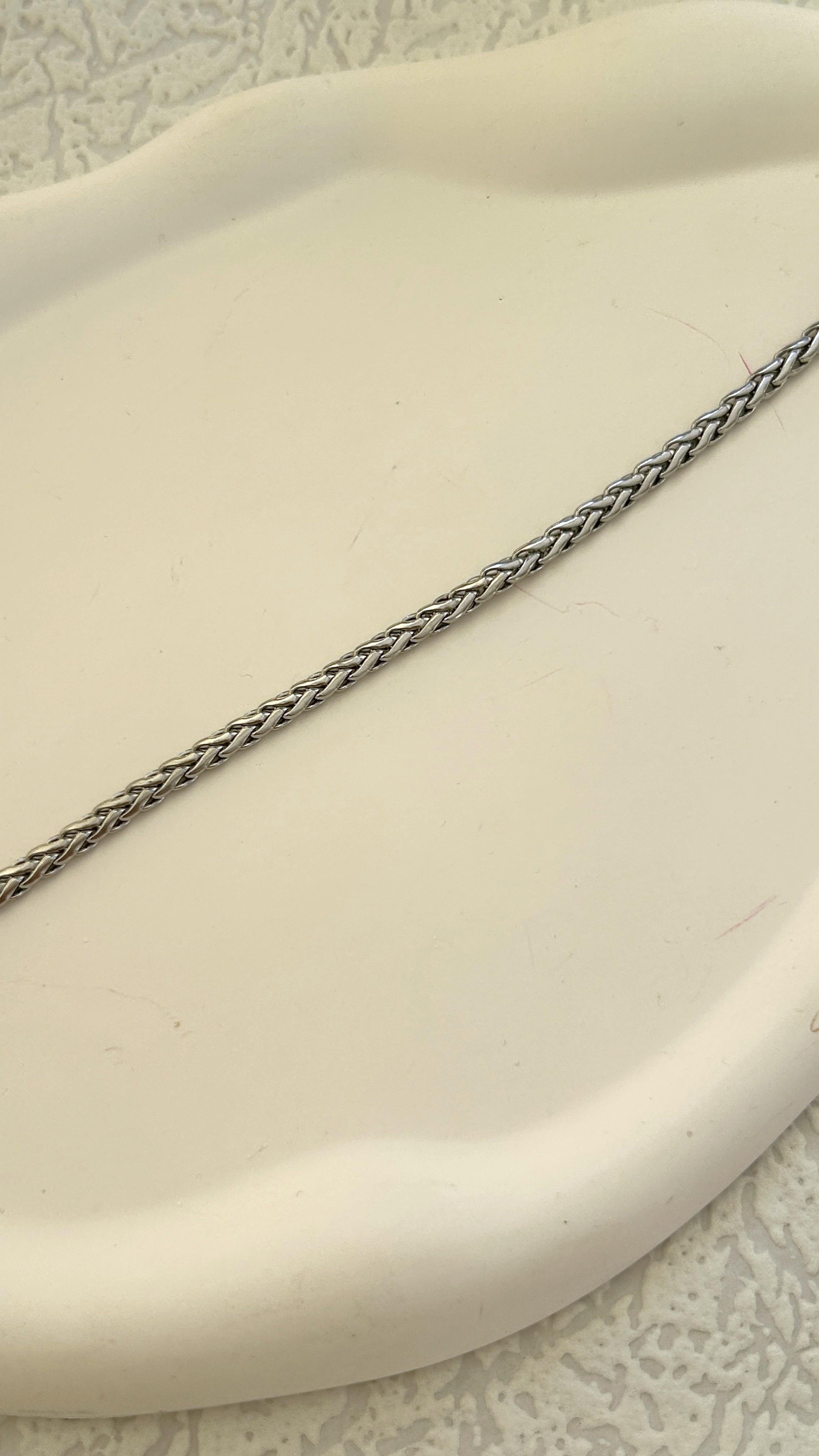 Yuvarlak Model Kral Bileklik