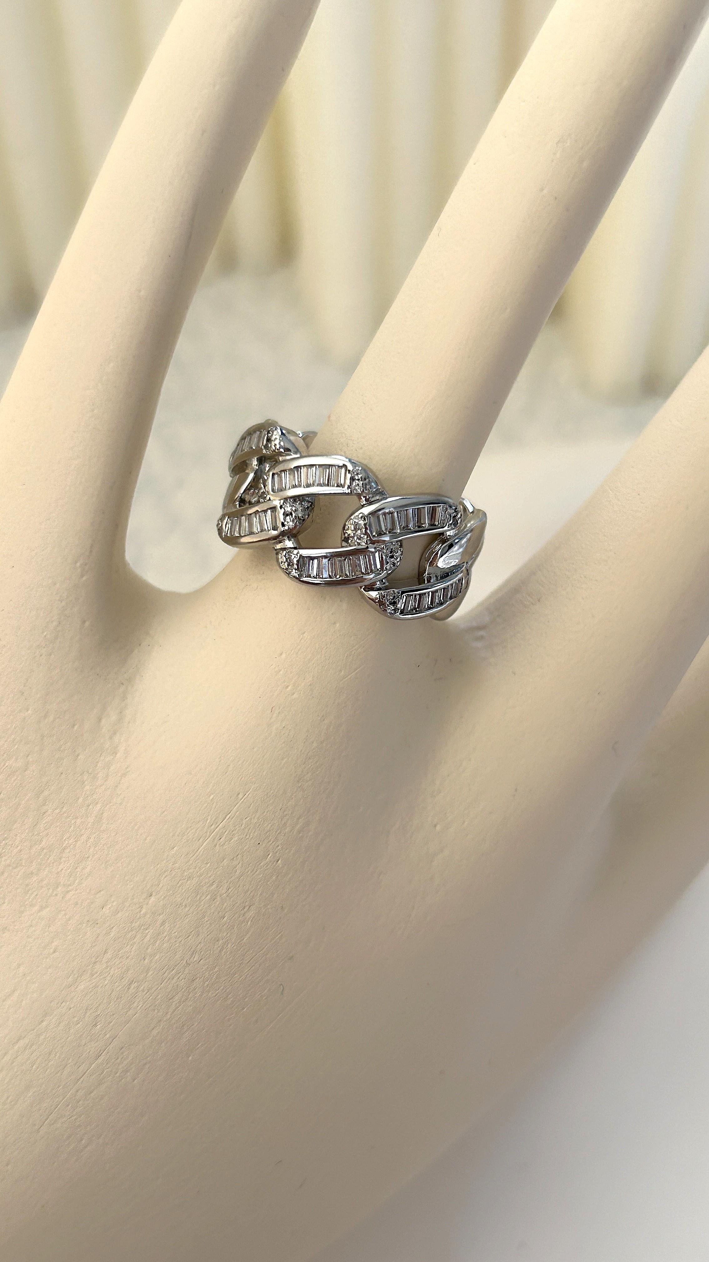 Zincir Tasarım Taşlı Silver Yüzük