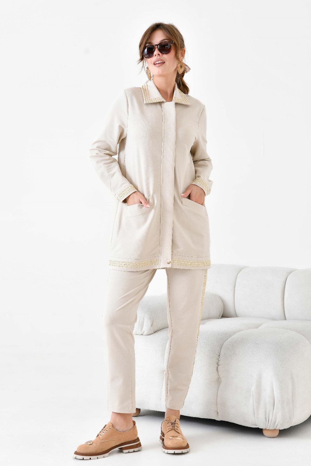 Taş Baskı Süslü Takım Bej