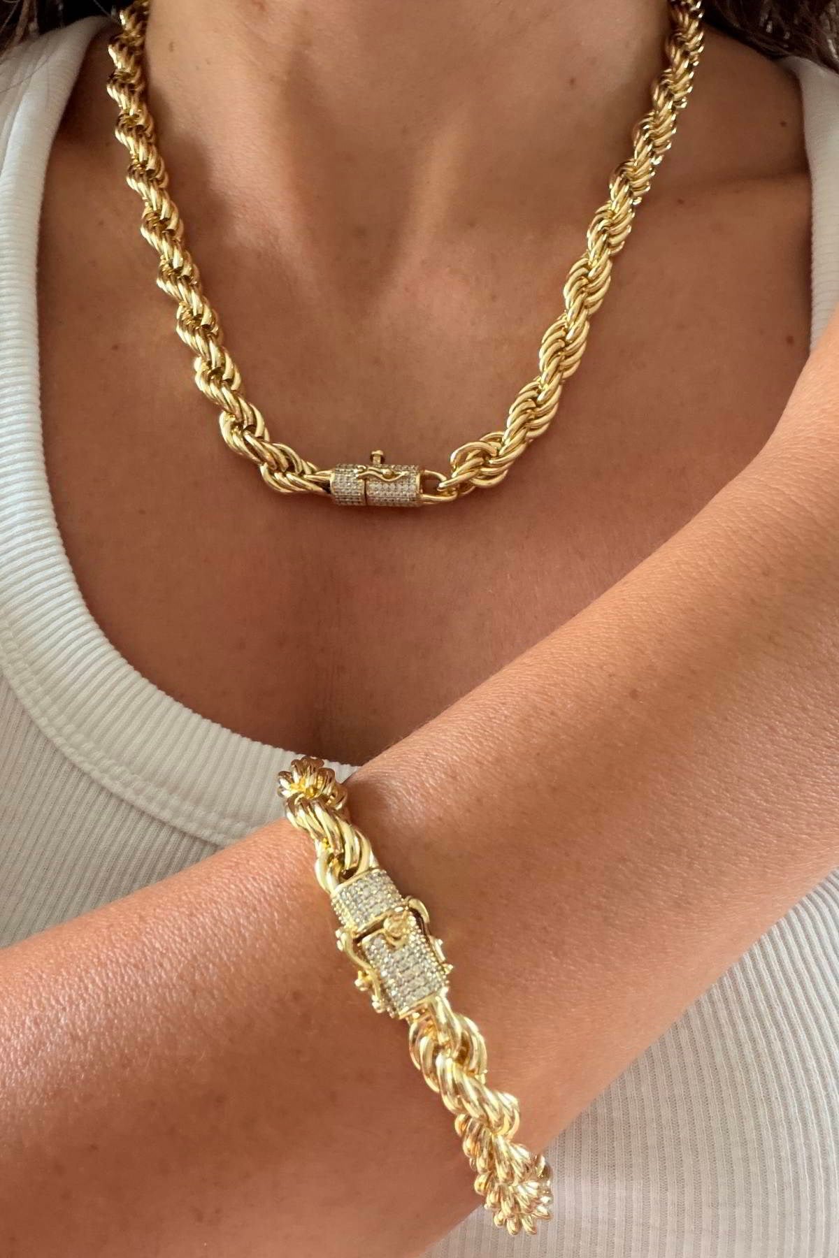 VİP MRK Kolye ve Bileklik Set