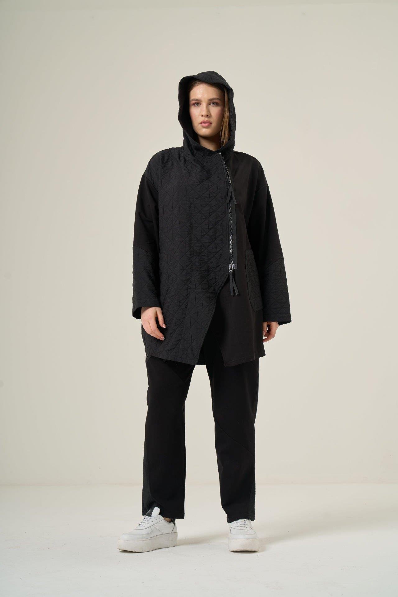 Kapşonlu Asimetrik Hoodie