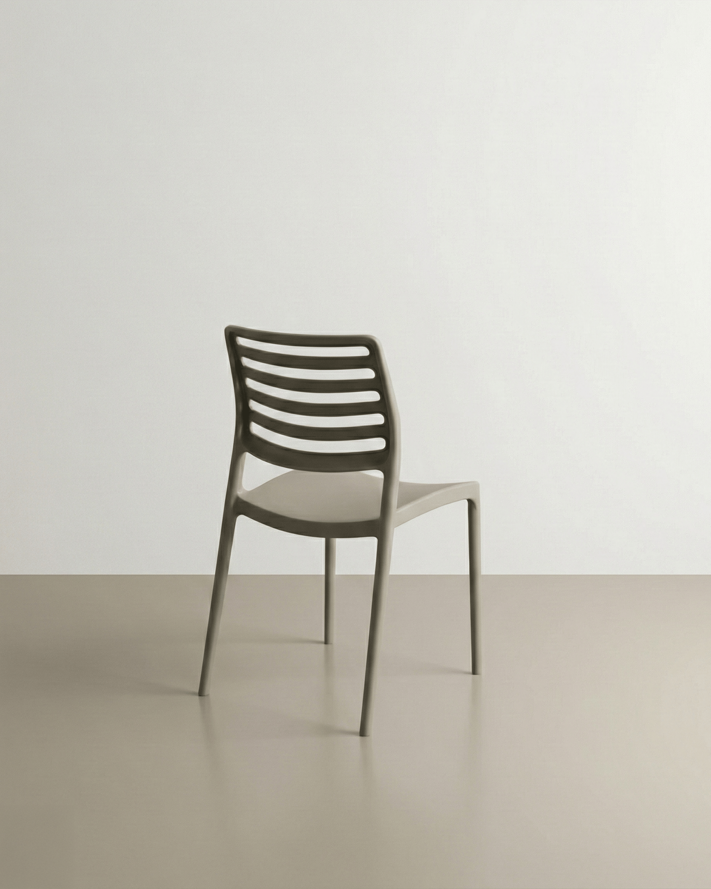 Liora Sandalye | İstiflenebilir İç ve Dış Mekan Plastik Sandalye | Gasell