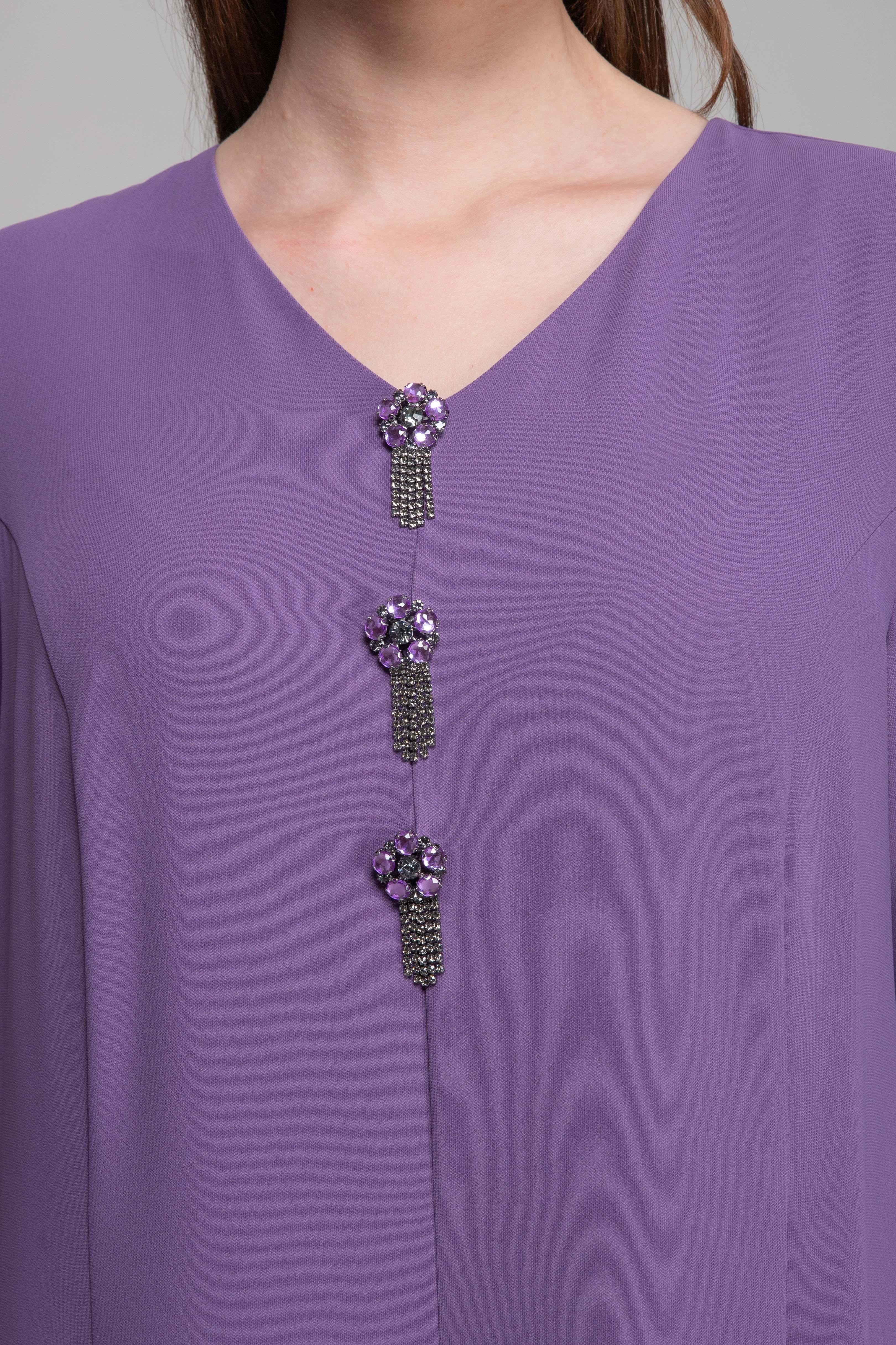 V Yaka Suzanna Elbise