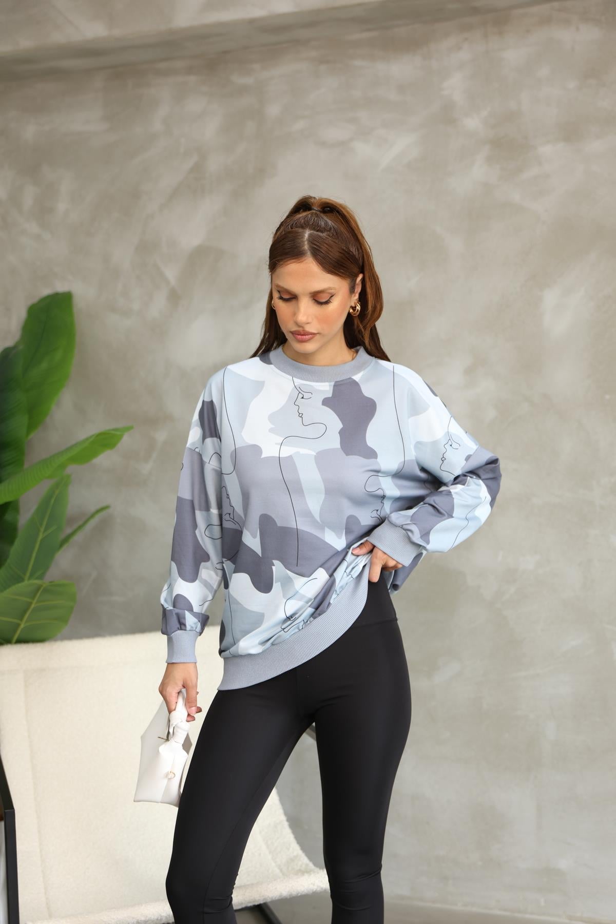 DİGİTAL BASKILI OVERSİZE SWEATSHIRT 25521