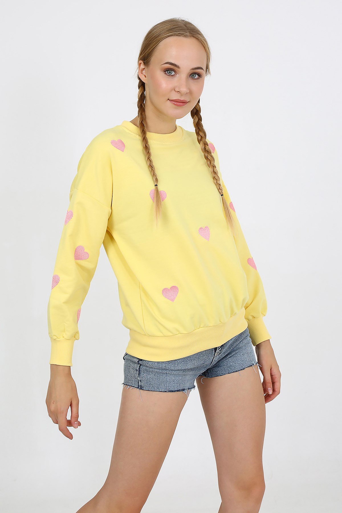 Kadın Iki Iplik Kumaş Kalp Nakışlı Oversize Sweatshırt 23534 -sarı