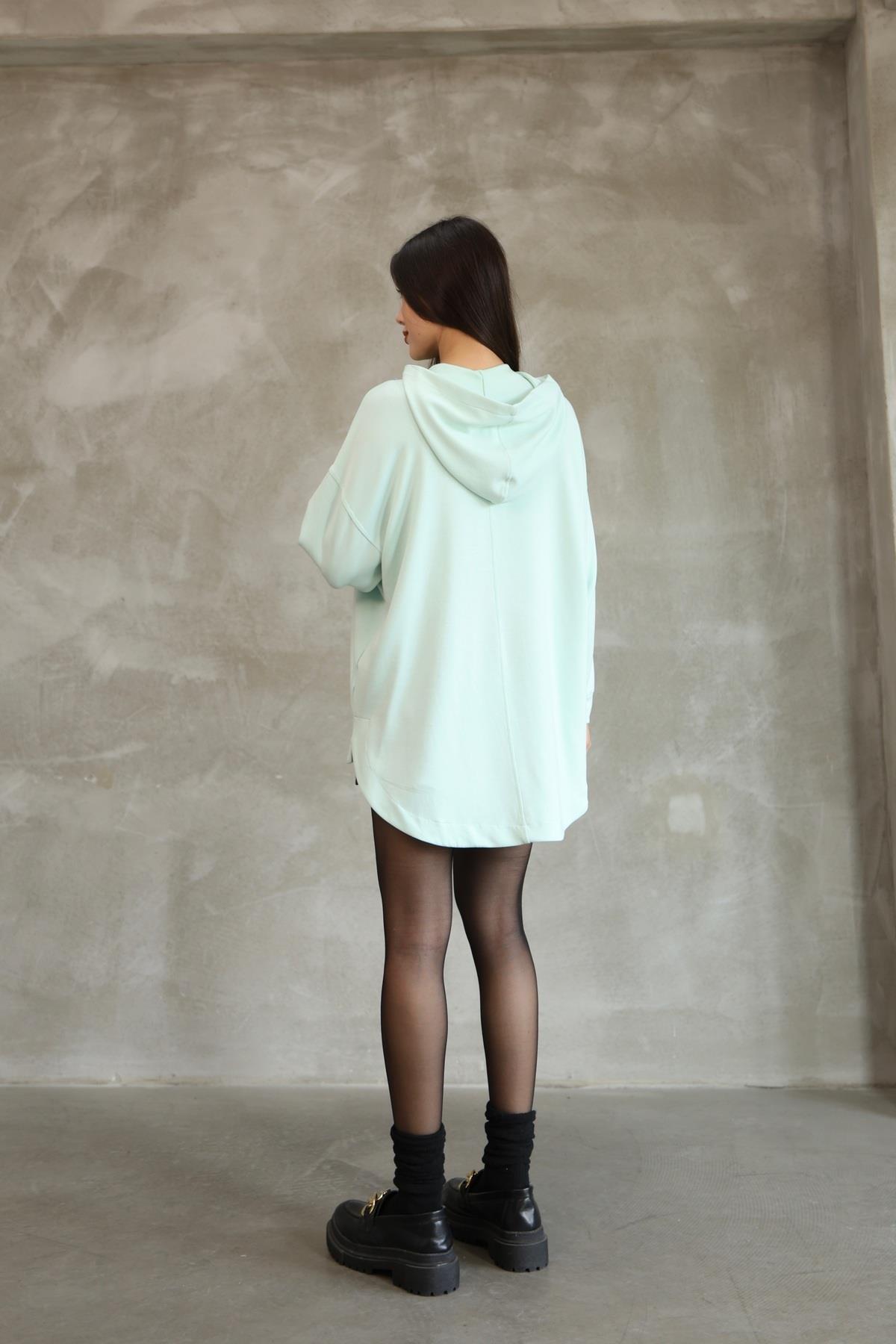 Kadın Modal Kumaş Kapüşonlu Fermuarlı Oversize Hırka 25518