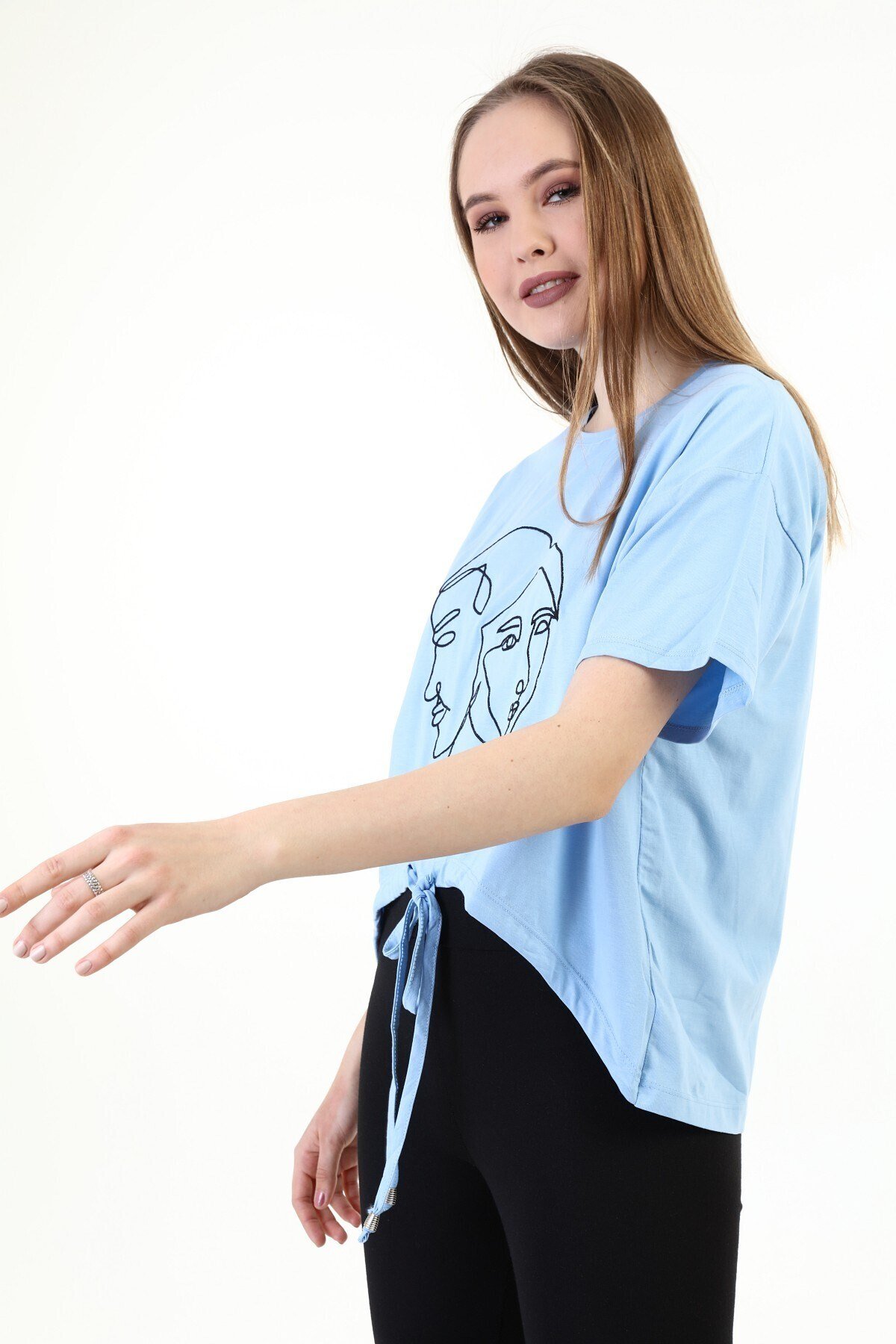 Kadın Nakışlı Mavi T-shirt 20085